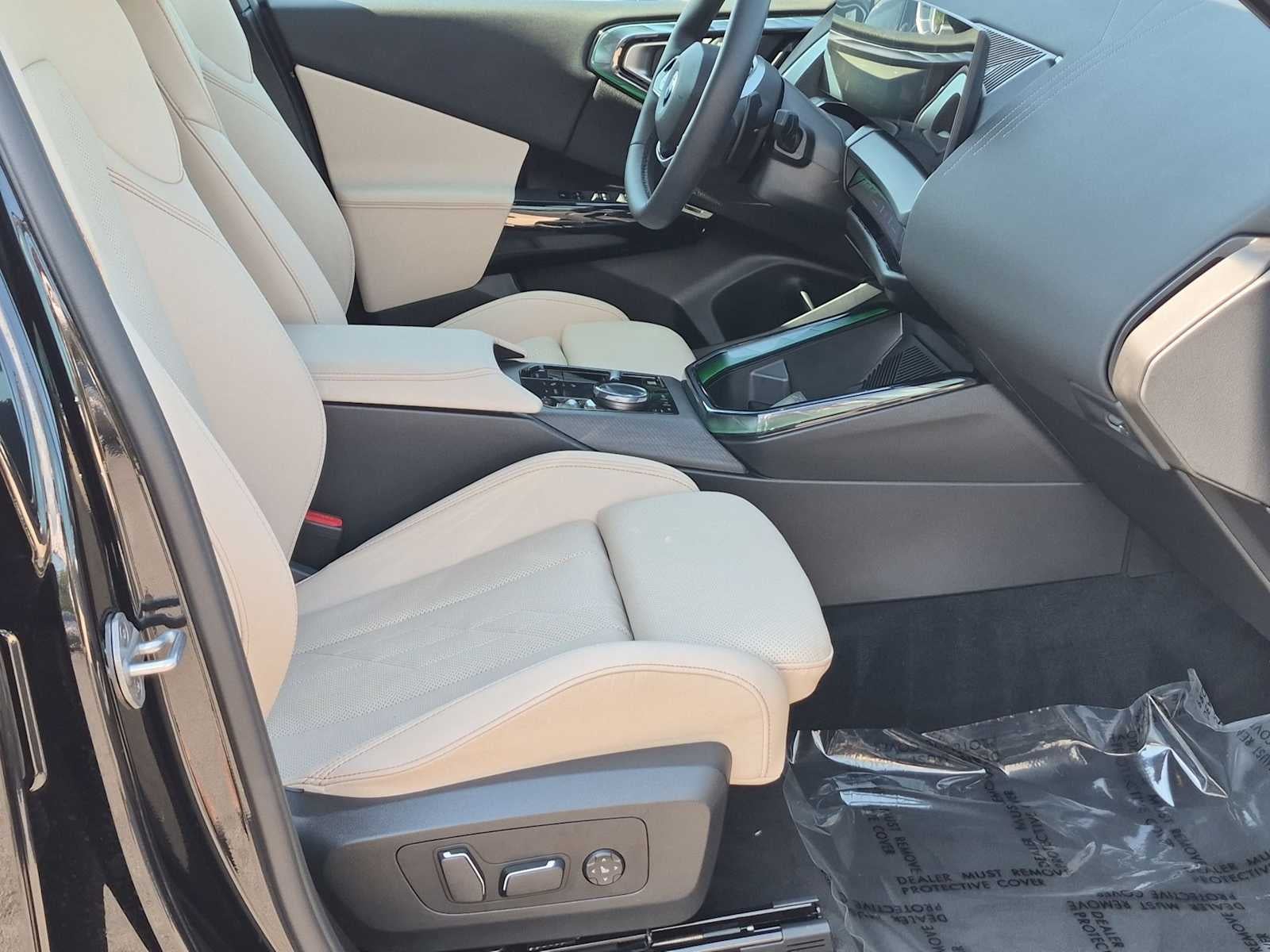 2026 BMW X3 30 - Photo 24