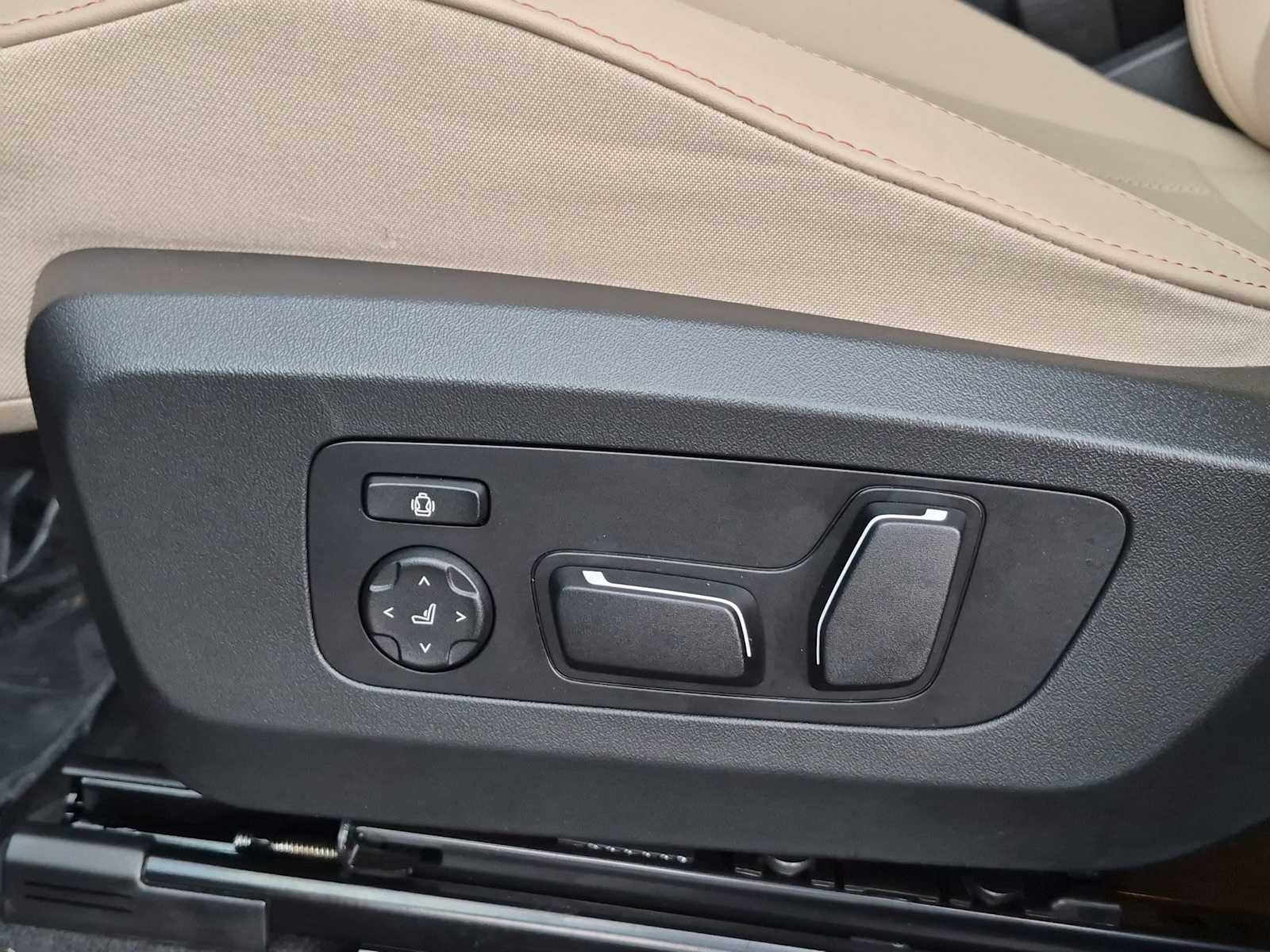 2026 BMW X3 30 - Photo 18
