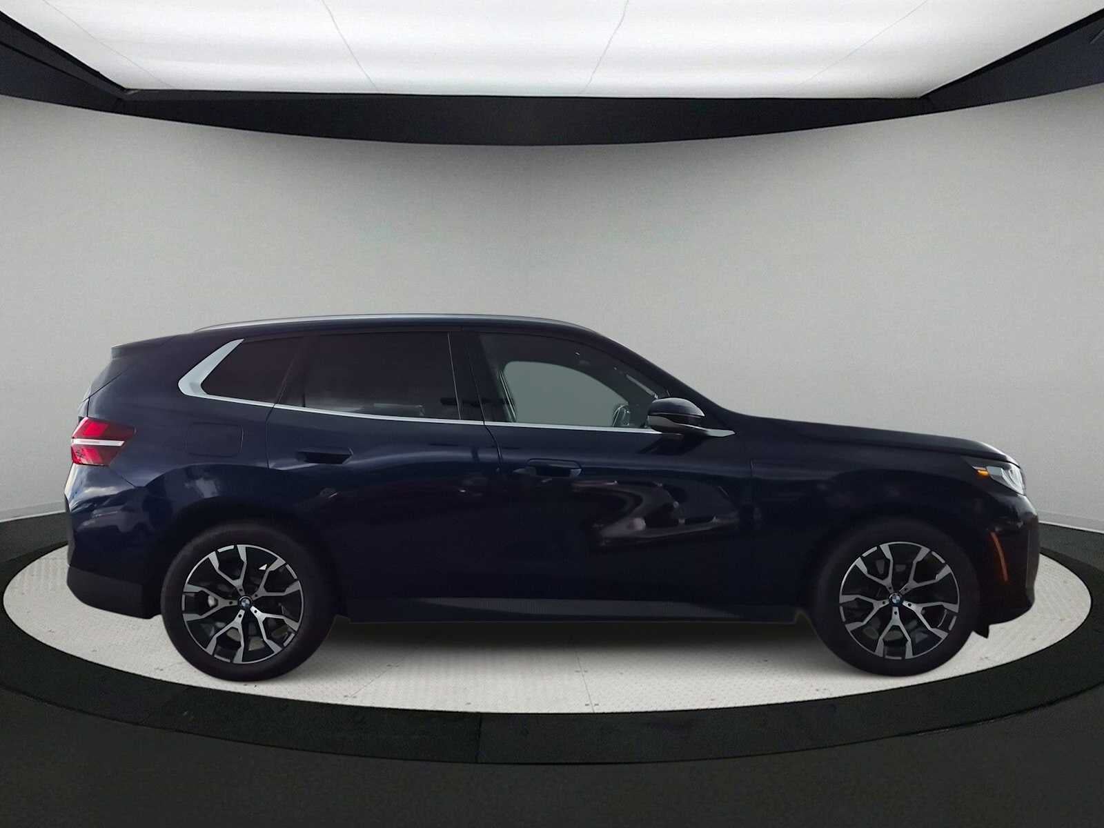 2026 BMW X3 30 - Photo 9