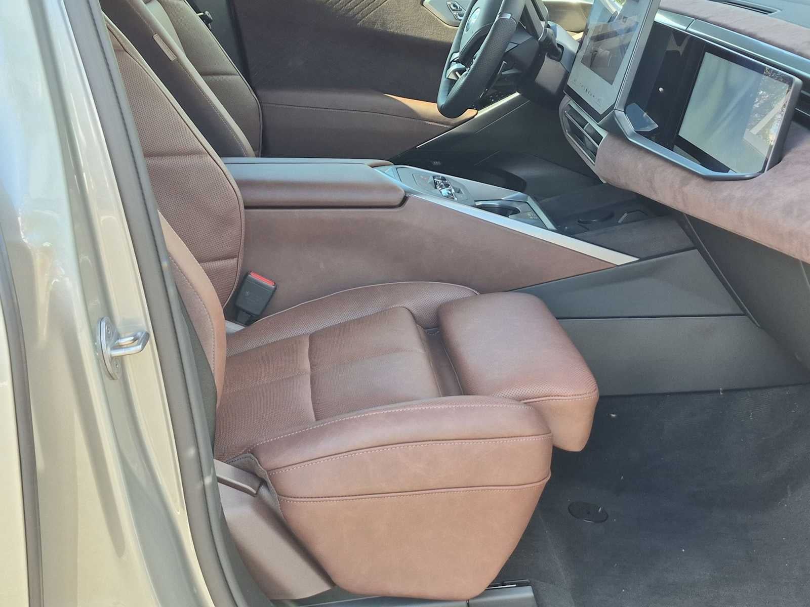 2027 BMW X5 40 xDrive