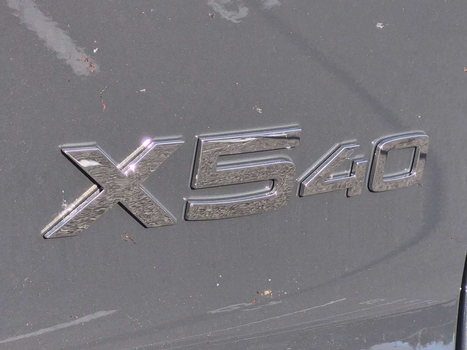 2027 BMW X5 40 xDrive