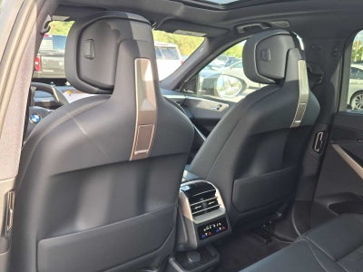 2027 BMW X5 40 xDrive