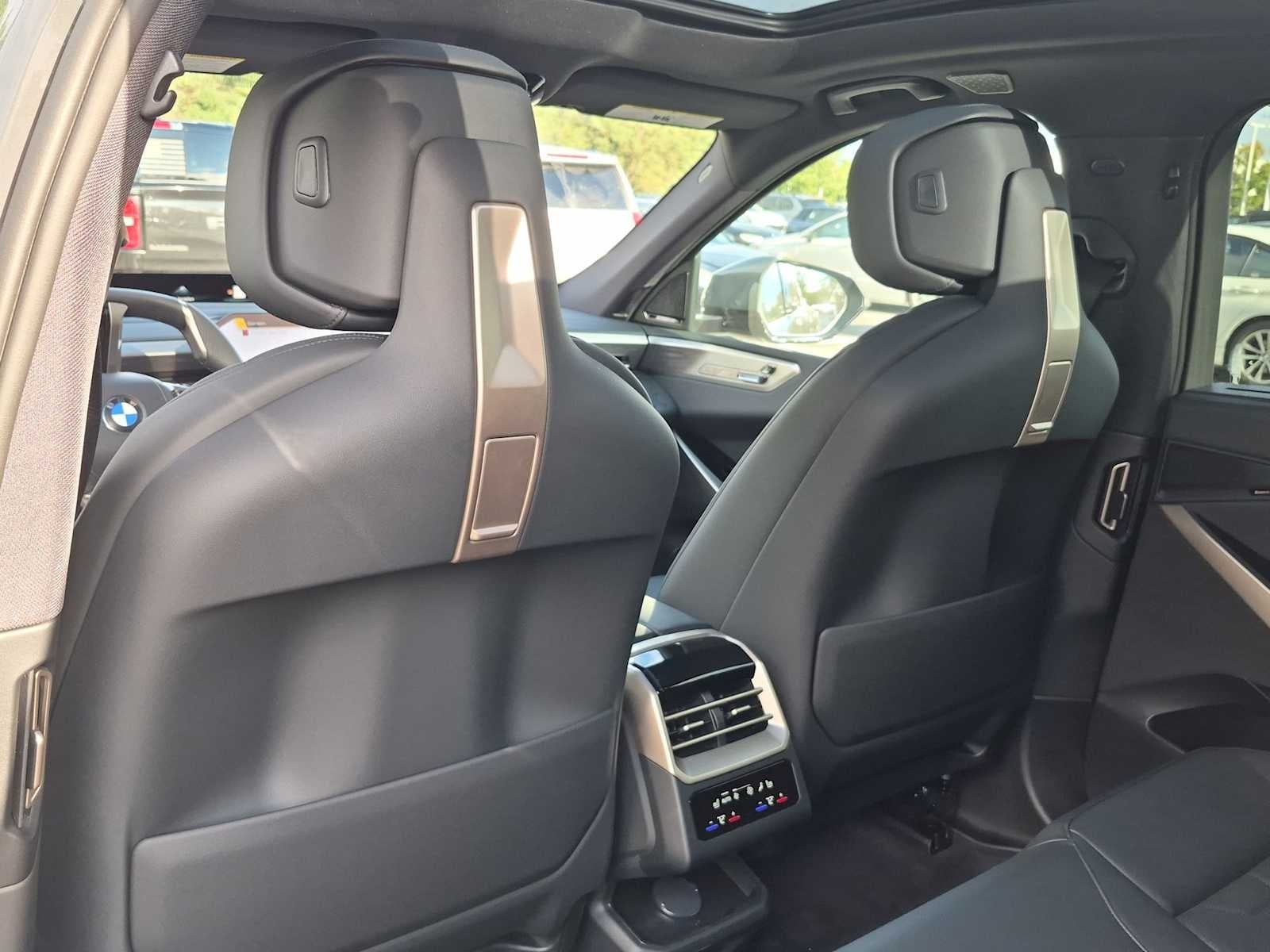 2027 BMW X5 40 xDrive