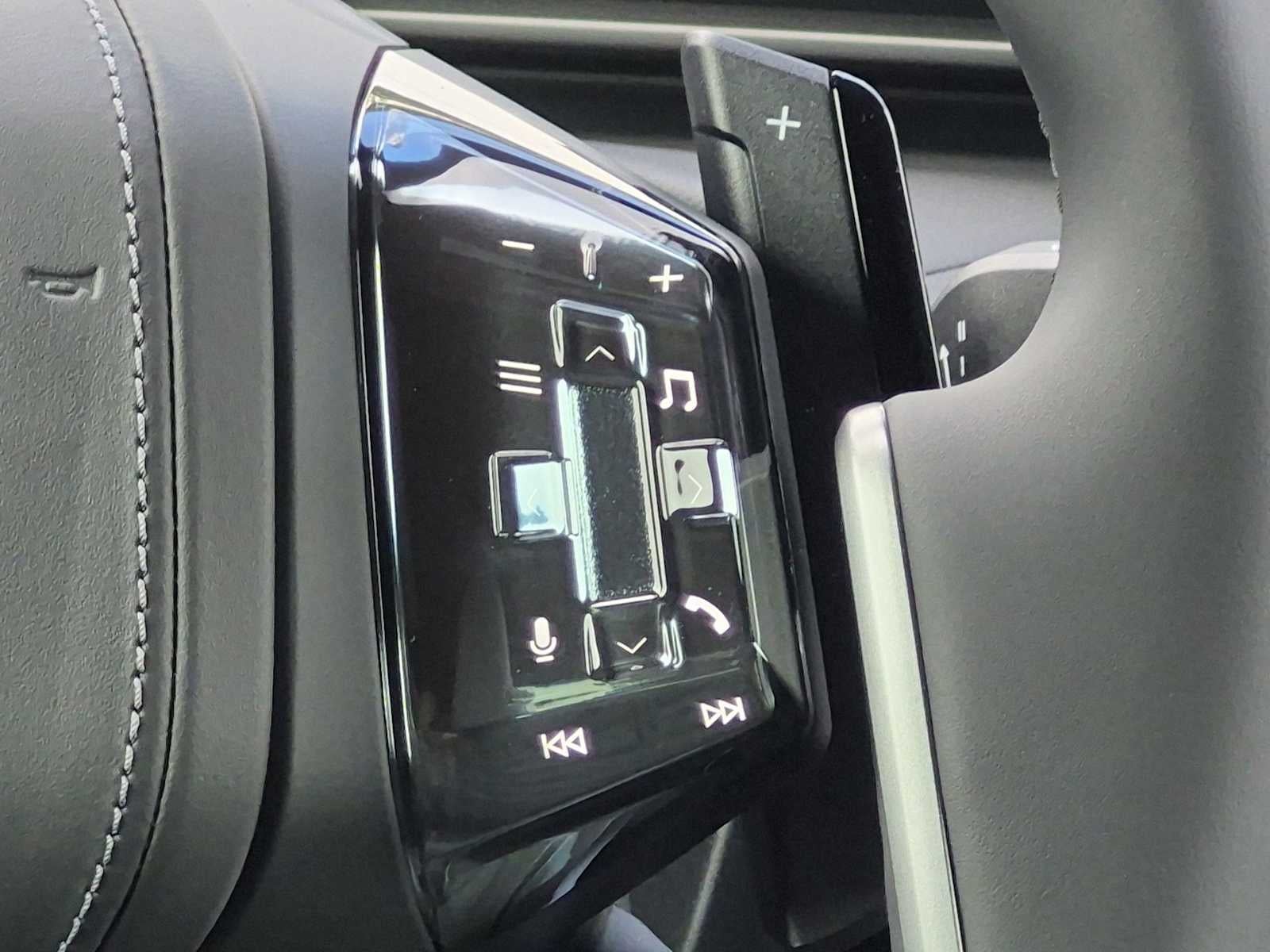 2027 BMW X5 40 xDrive