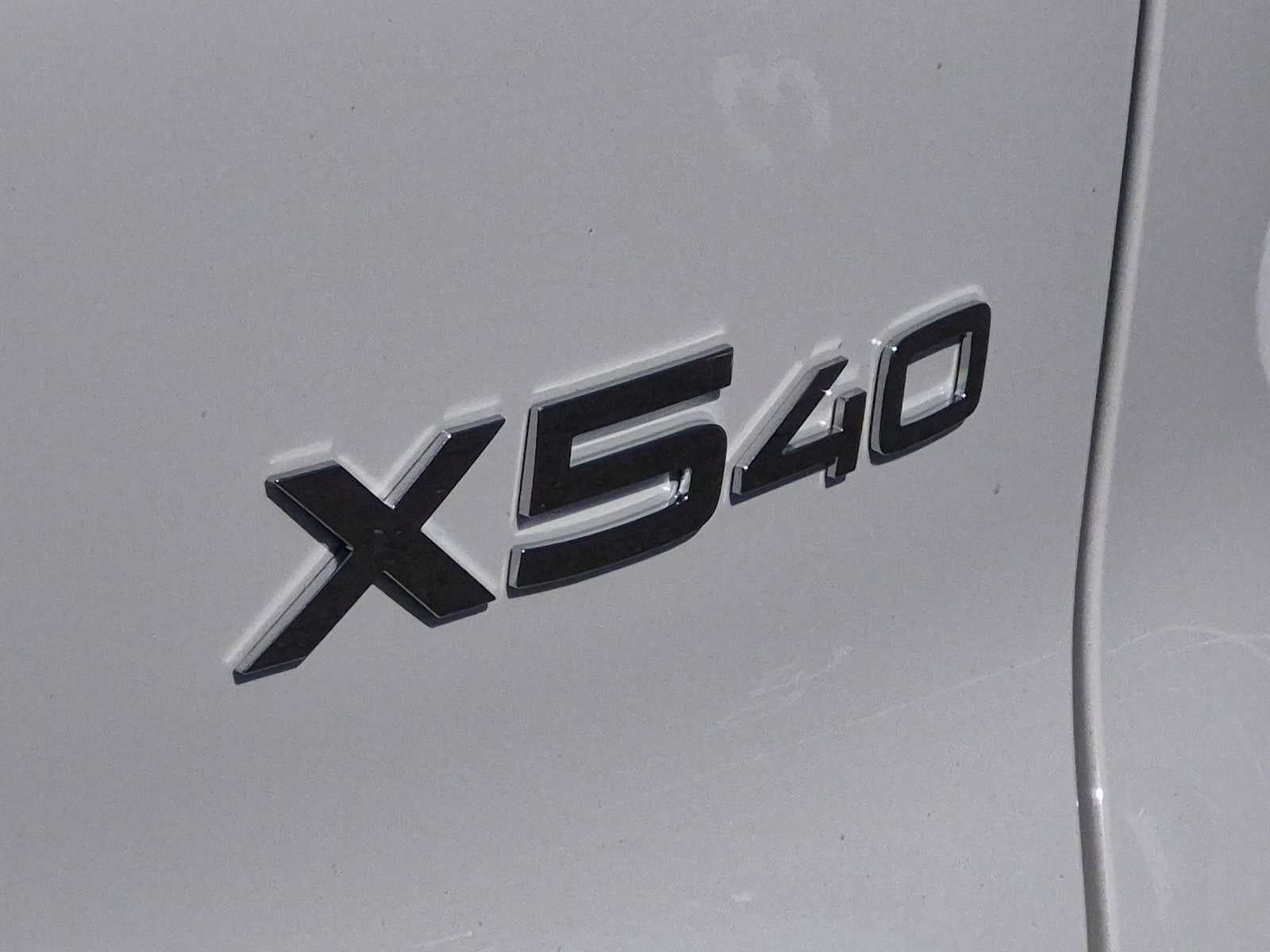 2027 BMW X5 40 xDrive