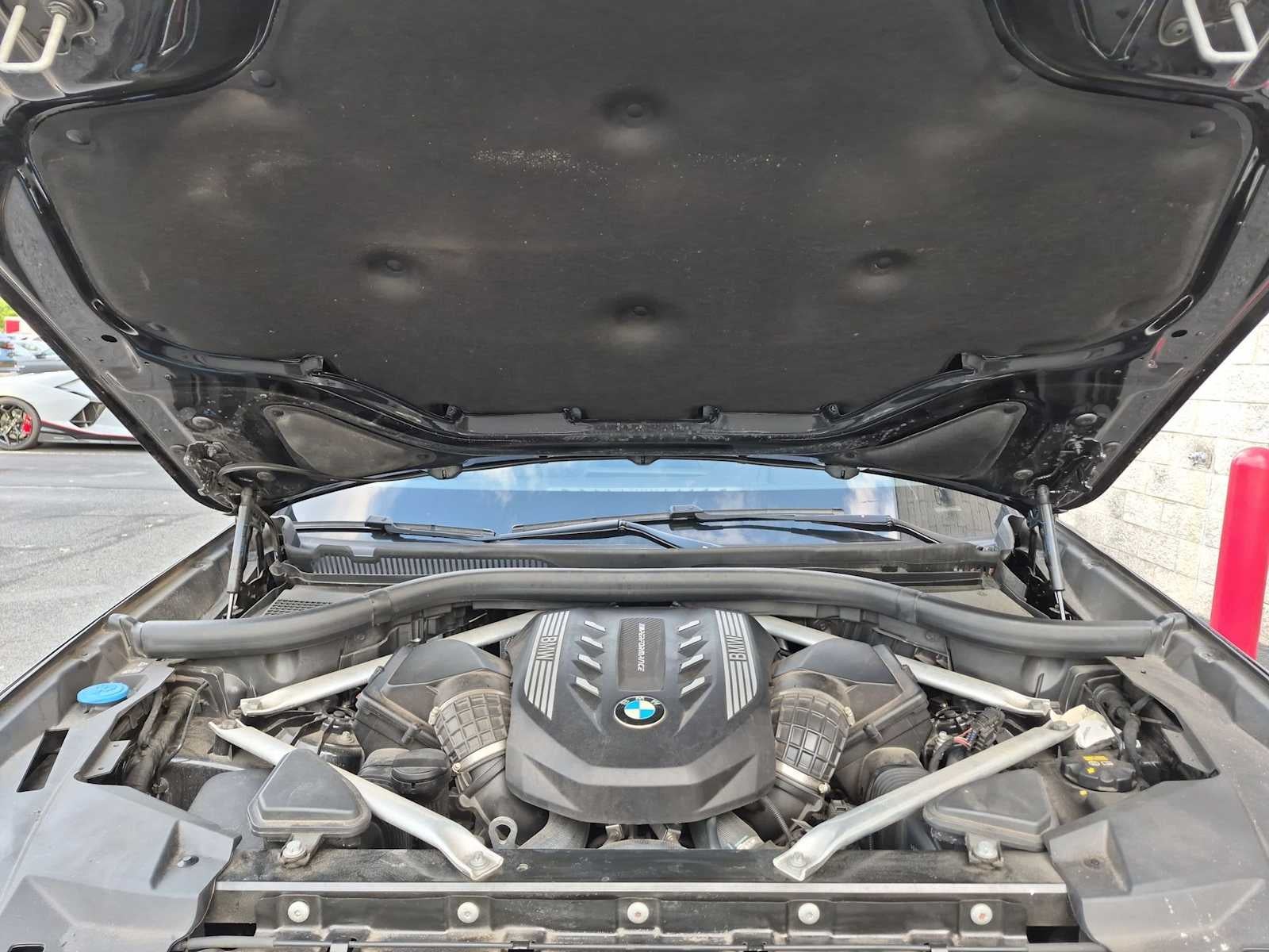 2022 BMW X5 M50i