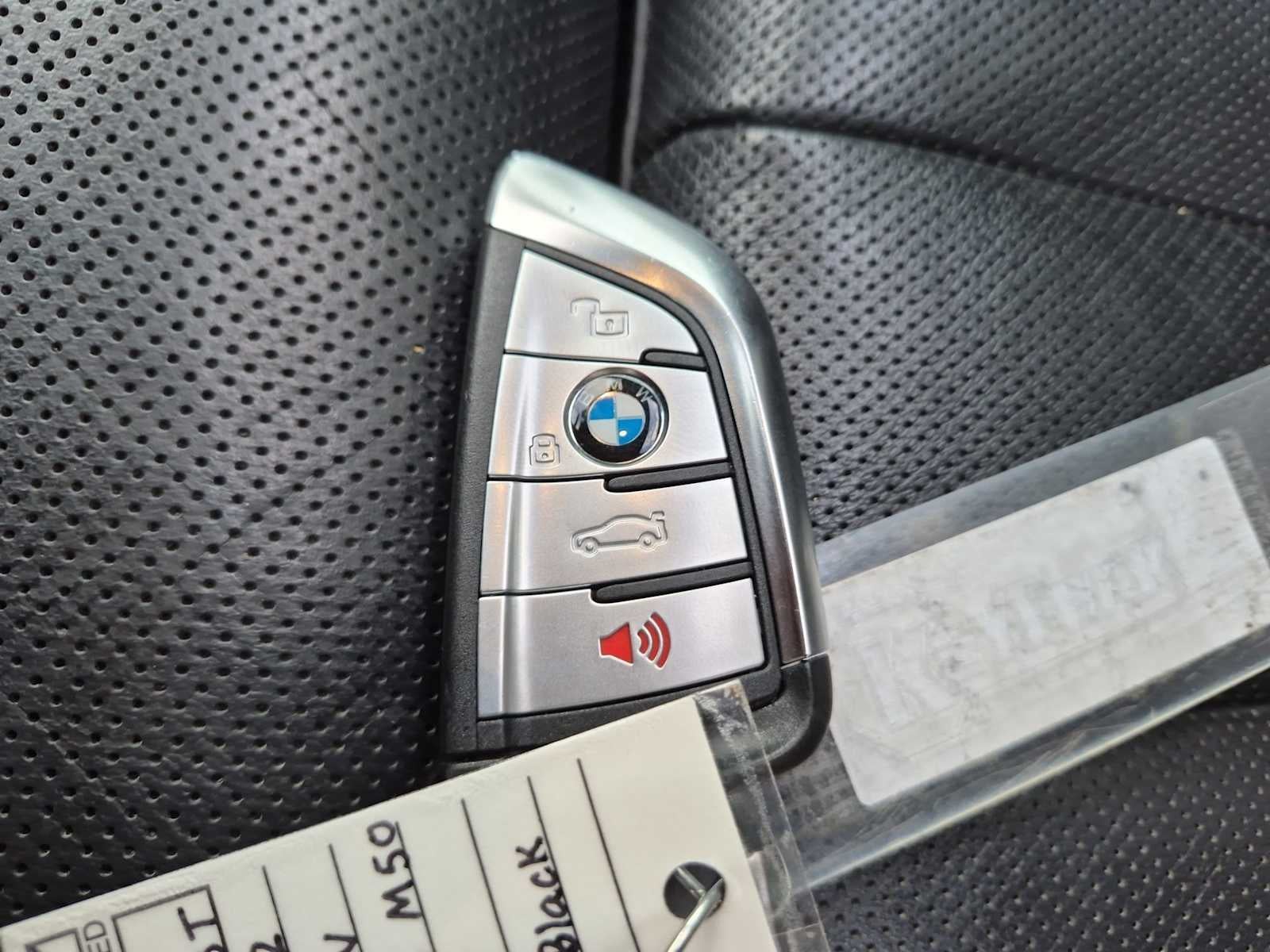 2022 BMW X5 M50i