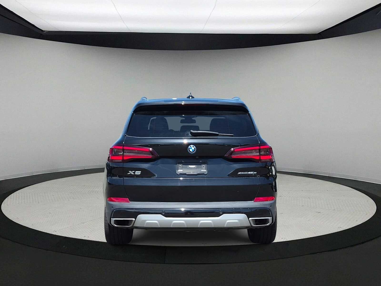 2023 BMW X5 xDrive45e