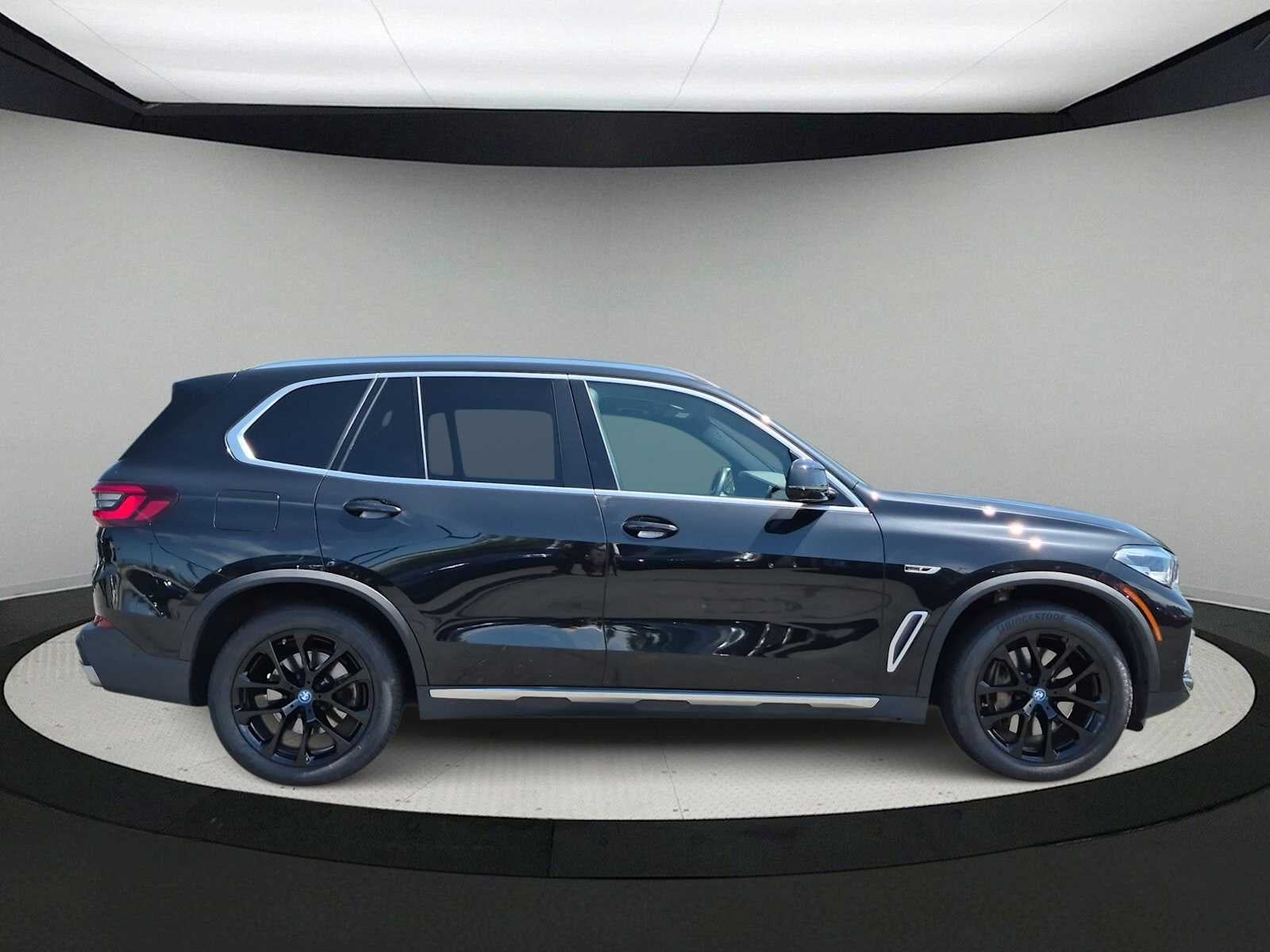 2023 BMW X5 xDrive45e