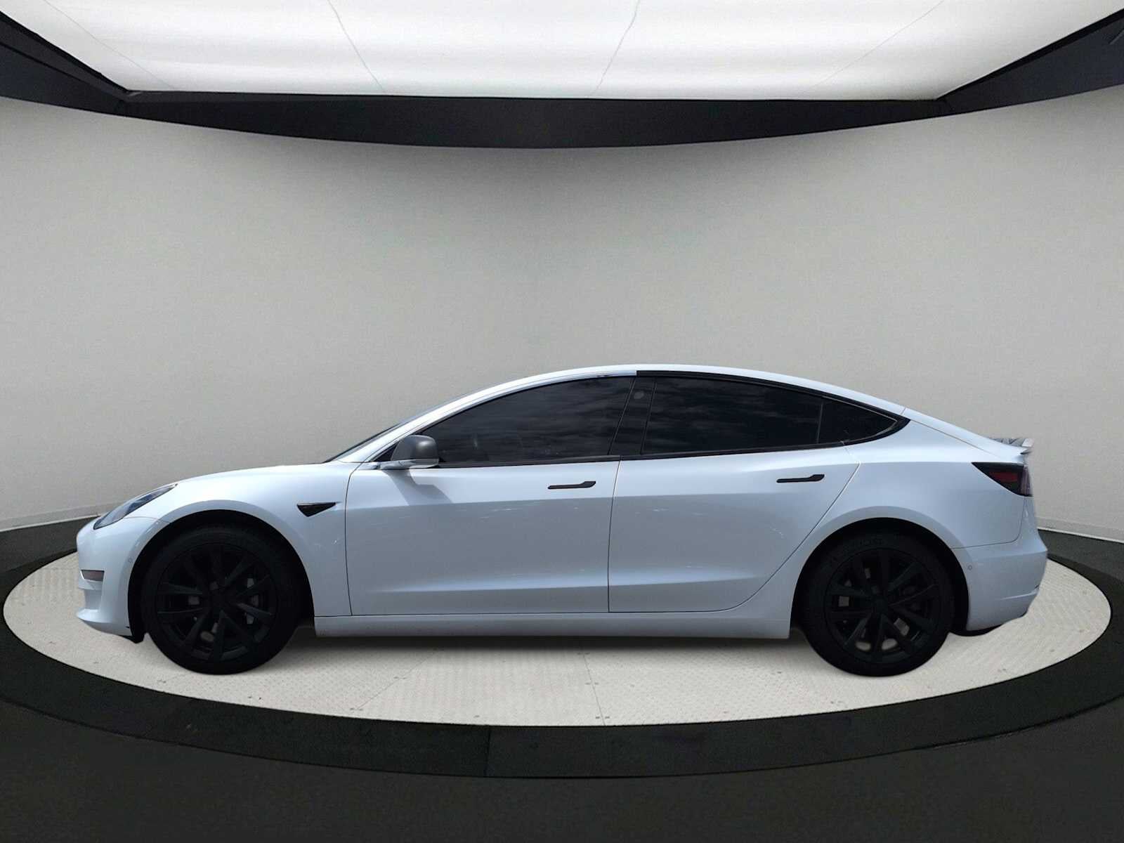 2019 Tesla Model 3 Standard Range Plus