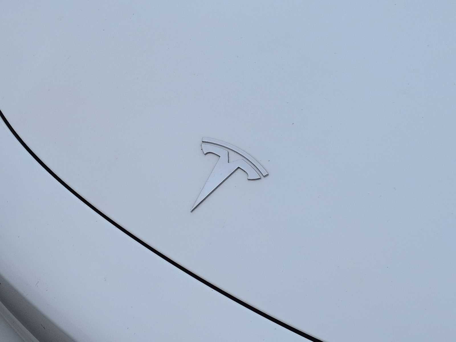 2023 Tesla Model 3 RWD
