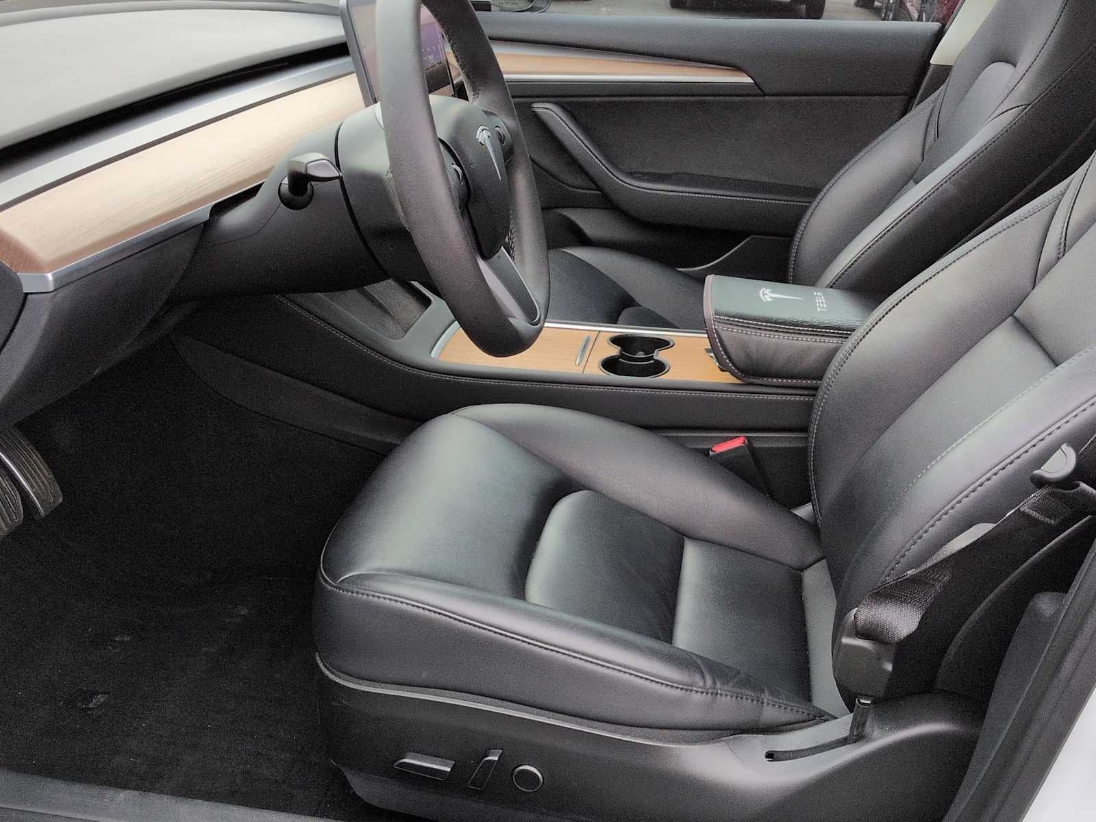 2023 Tesla Model 3 RWD