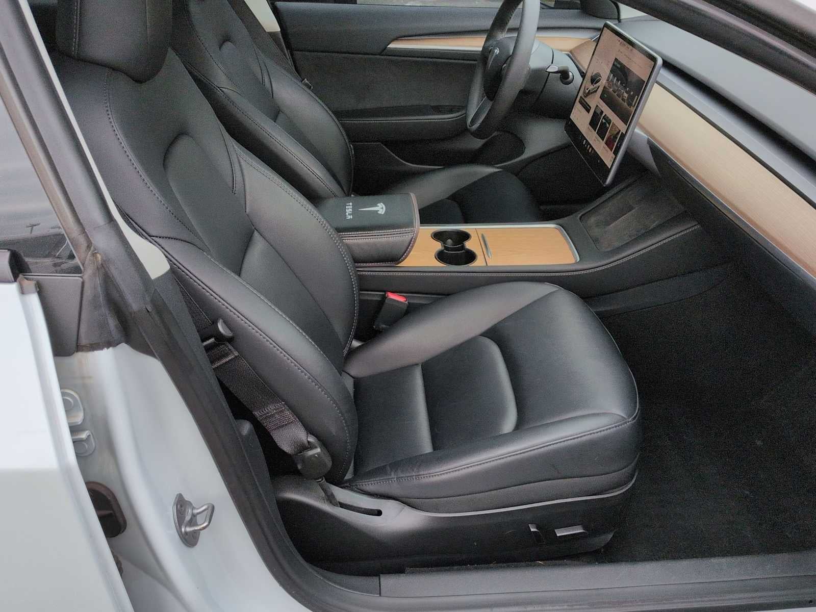 2023 Tesla Model 3 RWD