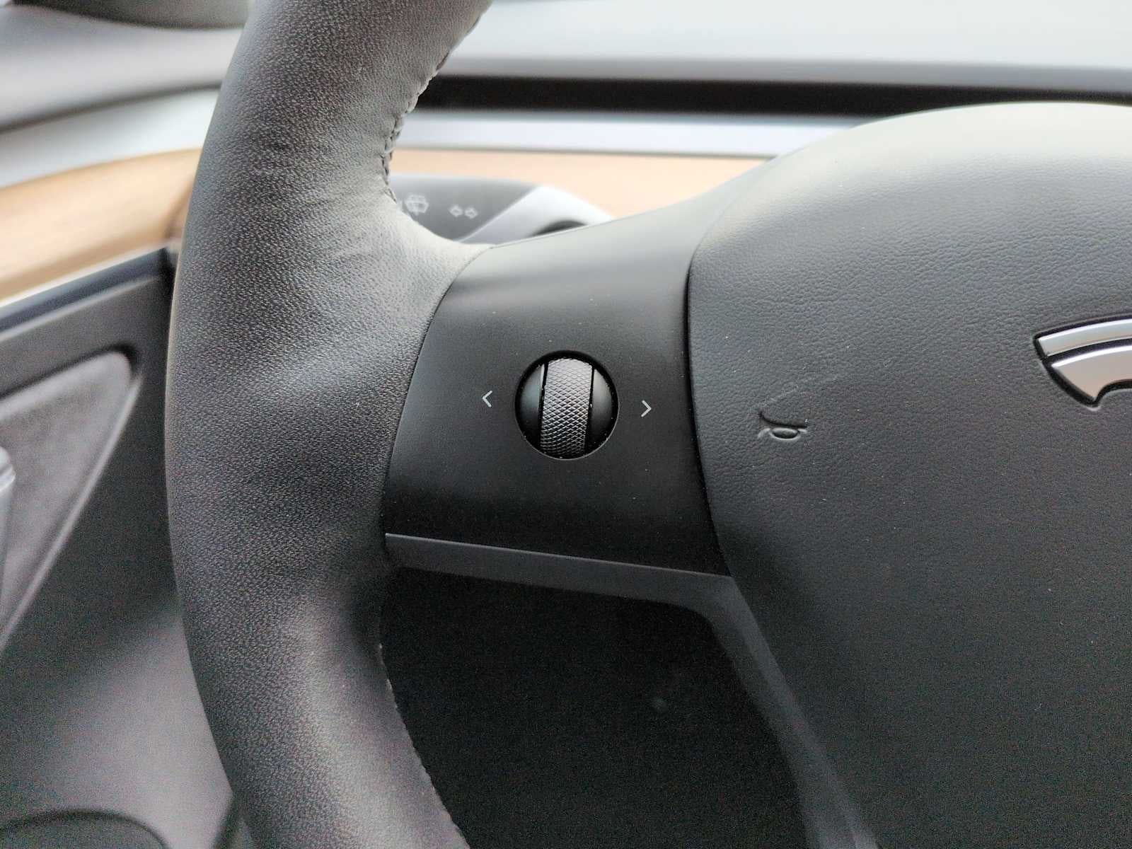 2023 Tesla Model 3 RWD