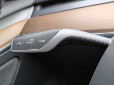 2023 Tesla Model 3 RWD