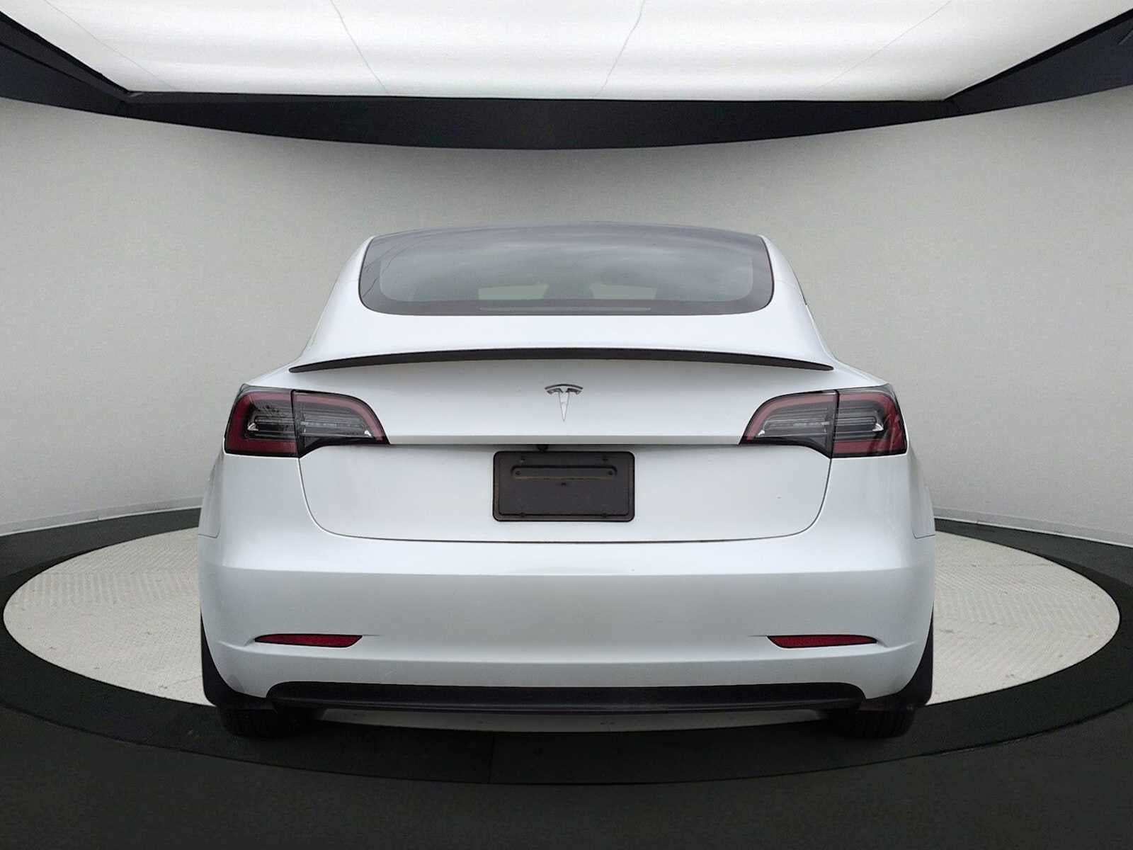 2023 Tesla Model 3 RWD