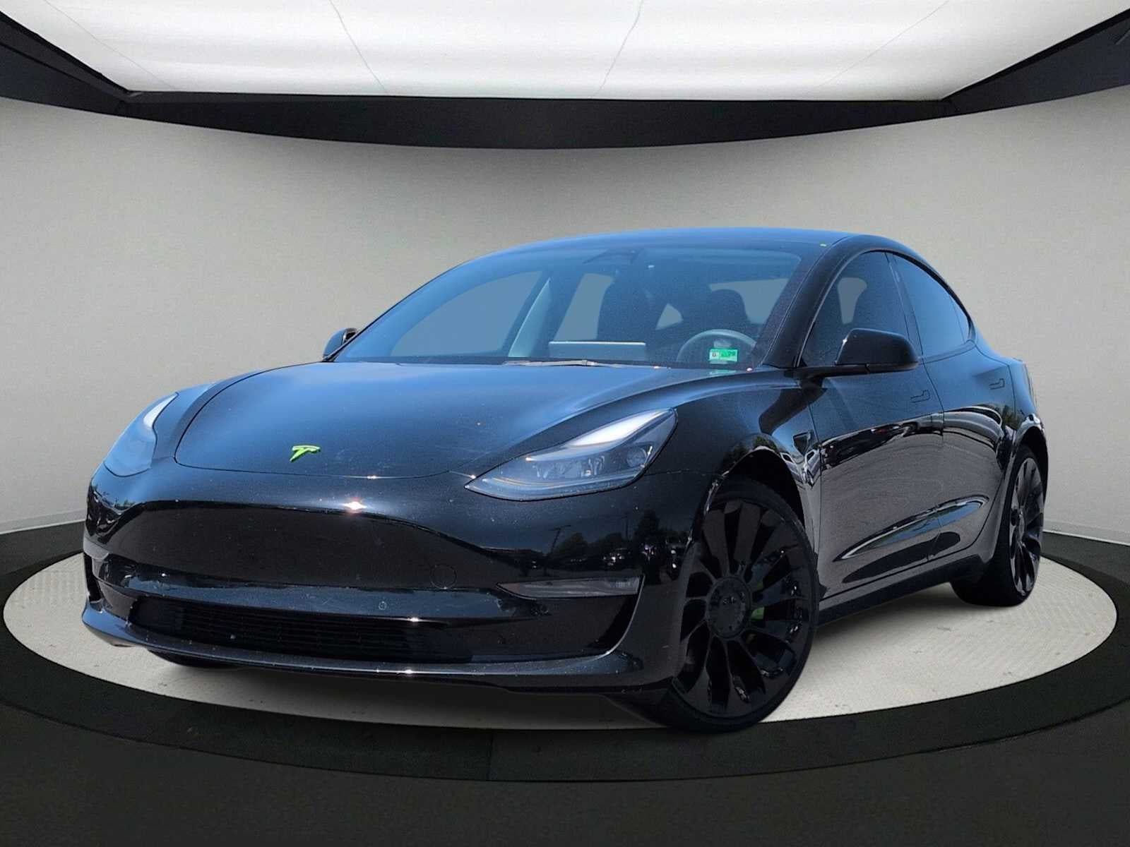 2022 Tesla Model 3 Performance Dual Motor All-Wheel Drive's photo