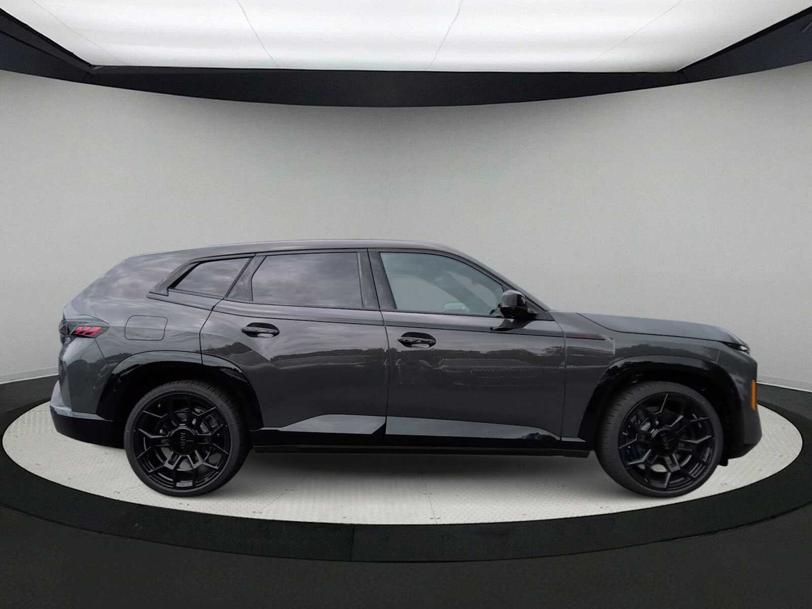 2026 BMW XM Label