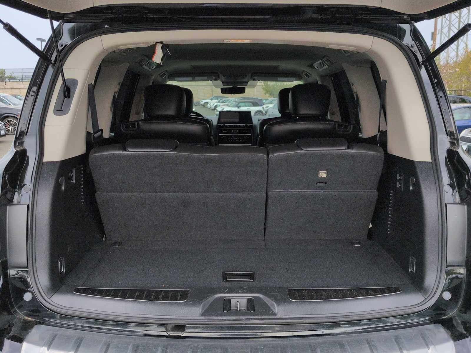 2022 INFINITI QX80 LUXE
