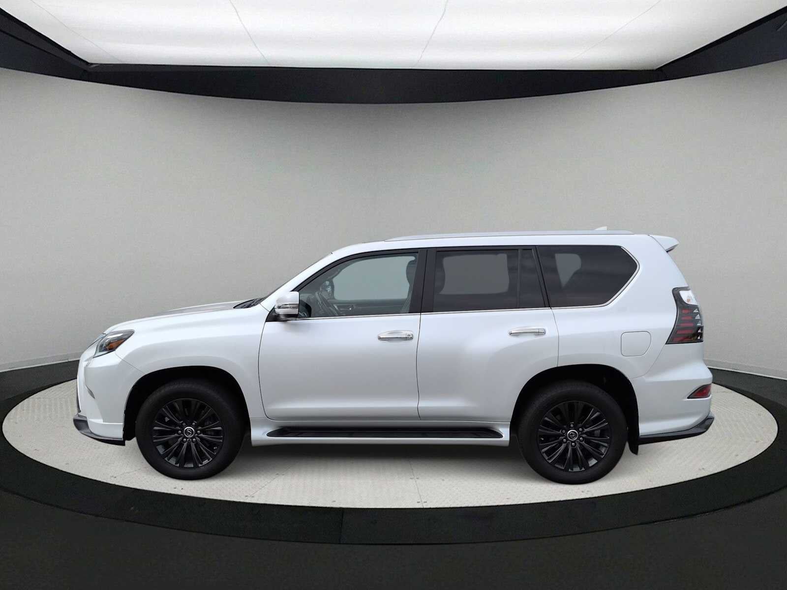 2023 Lexus GX Luxury