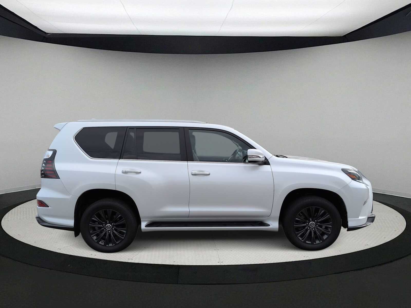 2023 Lexus GX Luxury