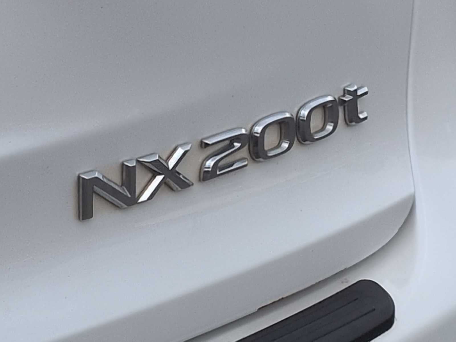 2016 Lexus NX 200t FWD 4dr