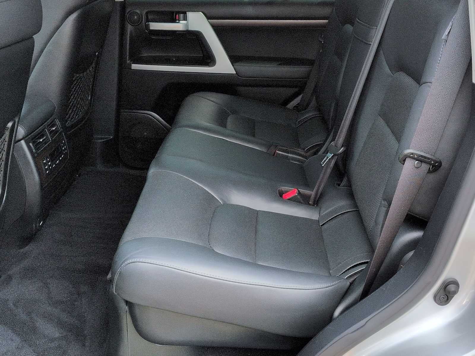 2018 Toyota Land Cruiser 4WD (Natl)