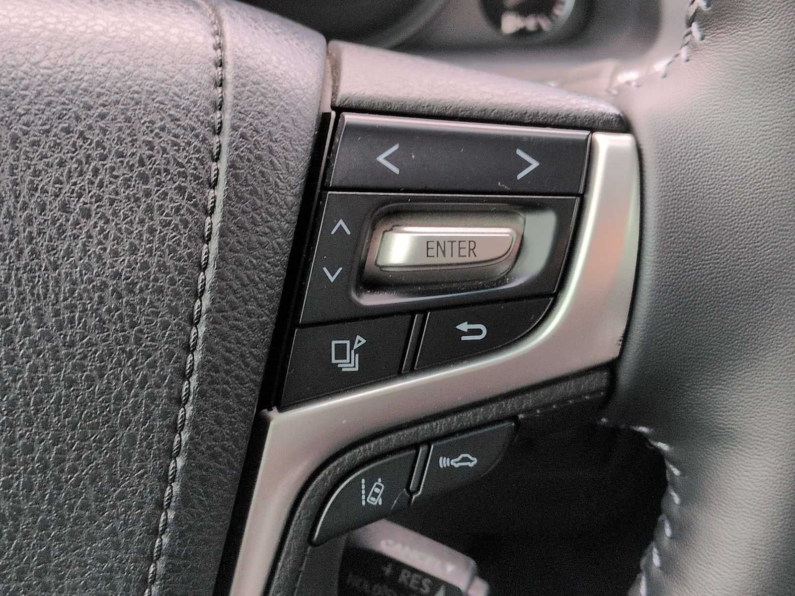 2018 Toyota Land Cruiser 4WD (Natl)