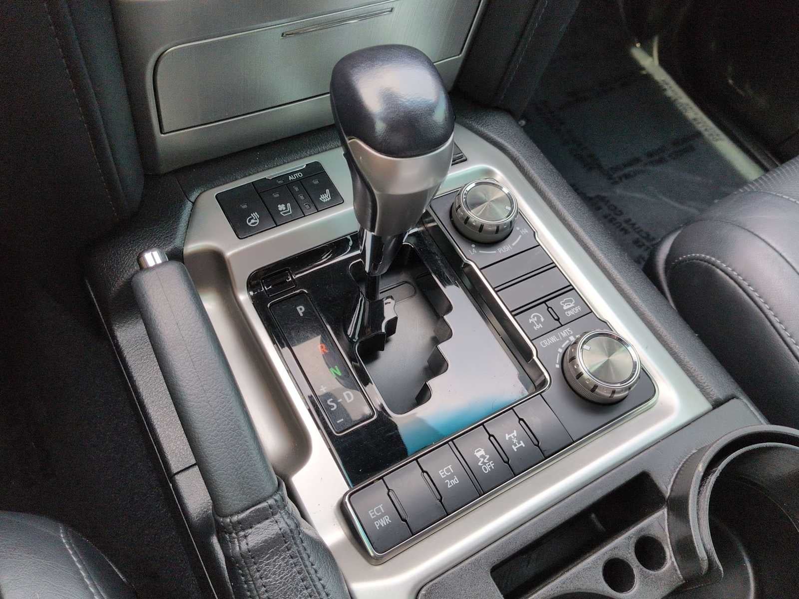 2018 Toyota Land Cruiser 4WD (Natl)
