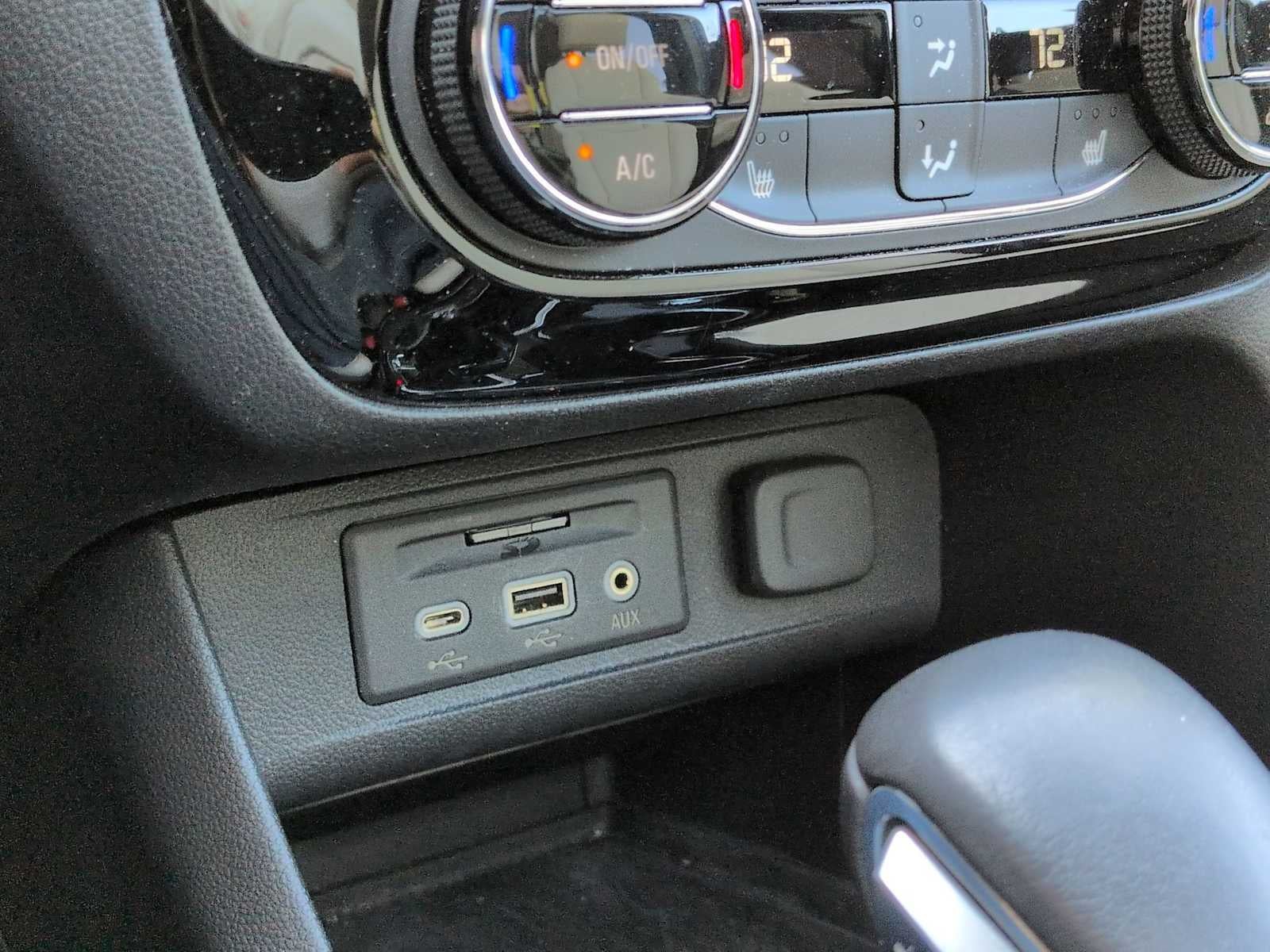 2021 Buick Encore GX Essence