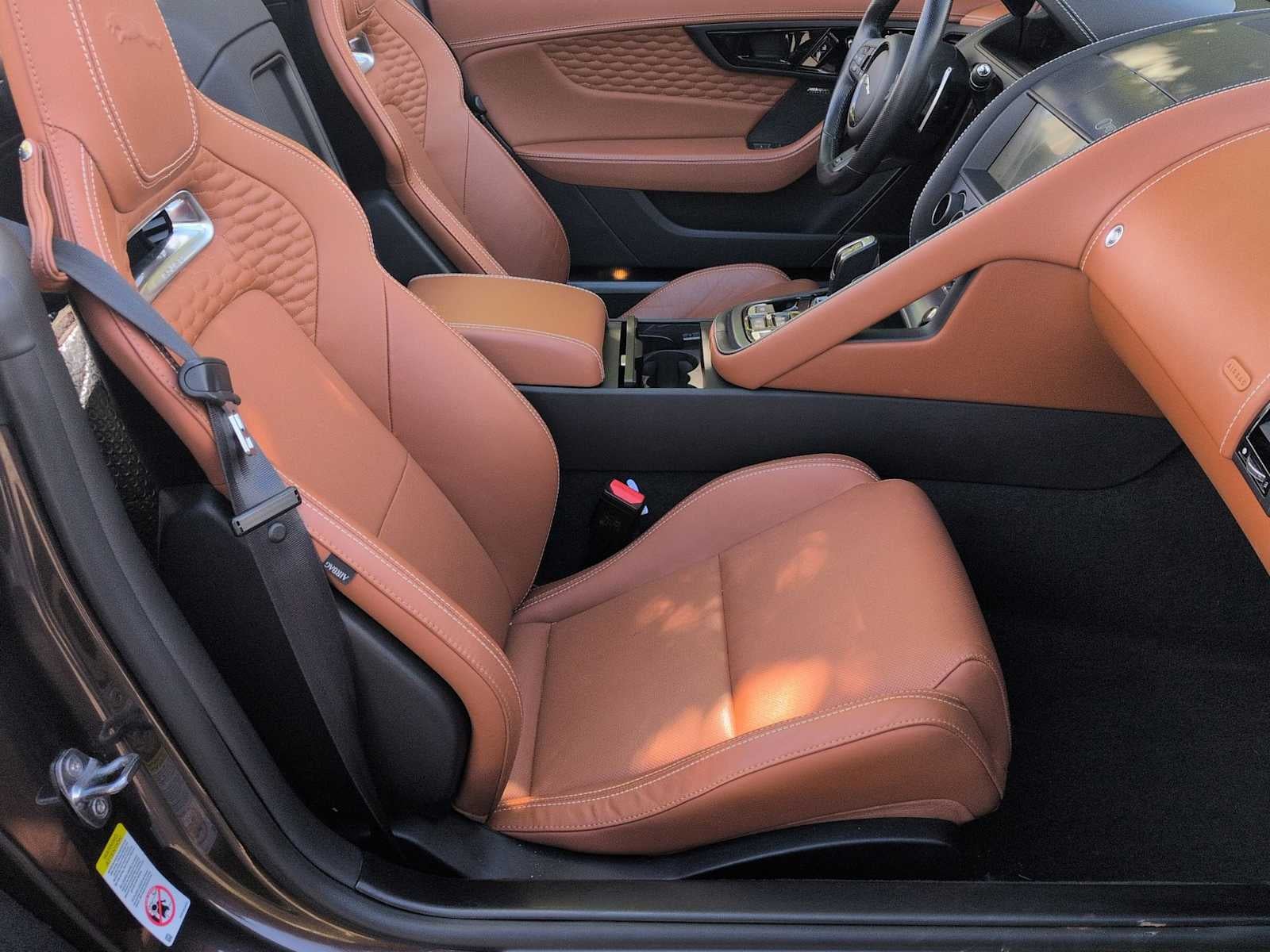 2021 Jaguar F-TYPE R