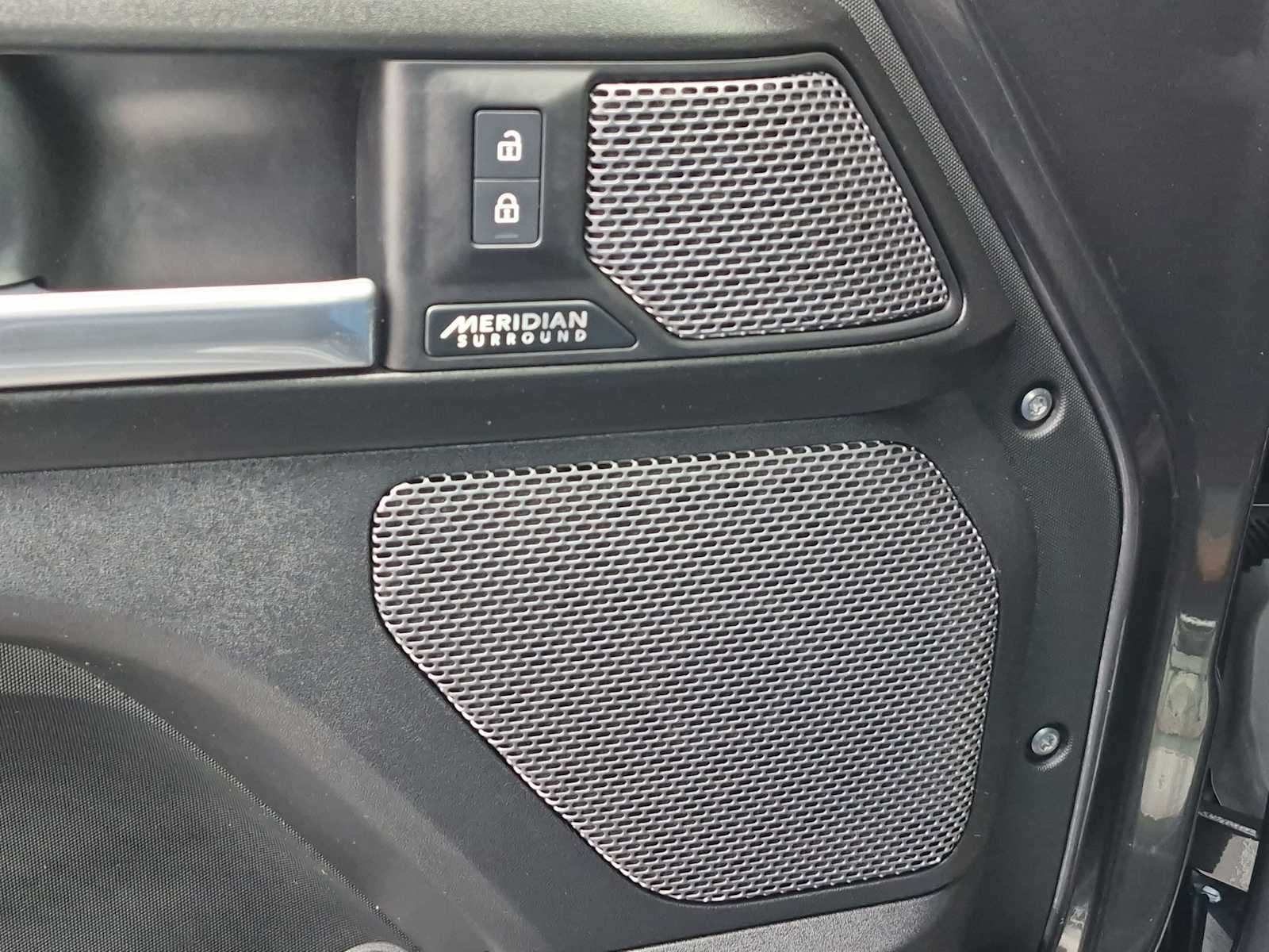 2024 Land Rover Defender Carpathian Edition