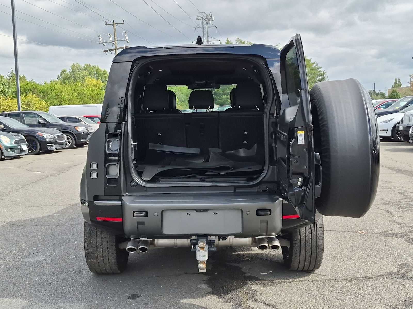 2024 Land Rover Defender Carpathian Edition