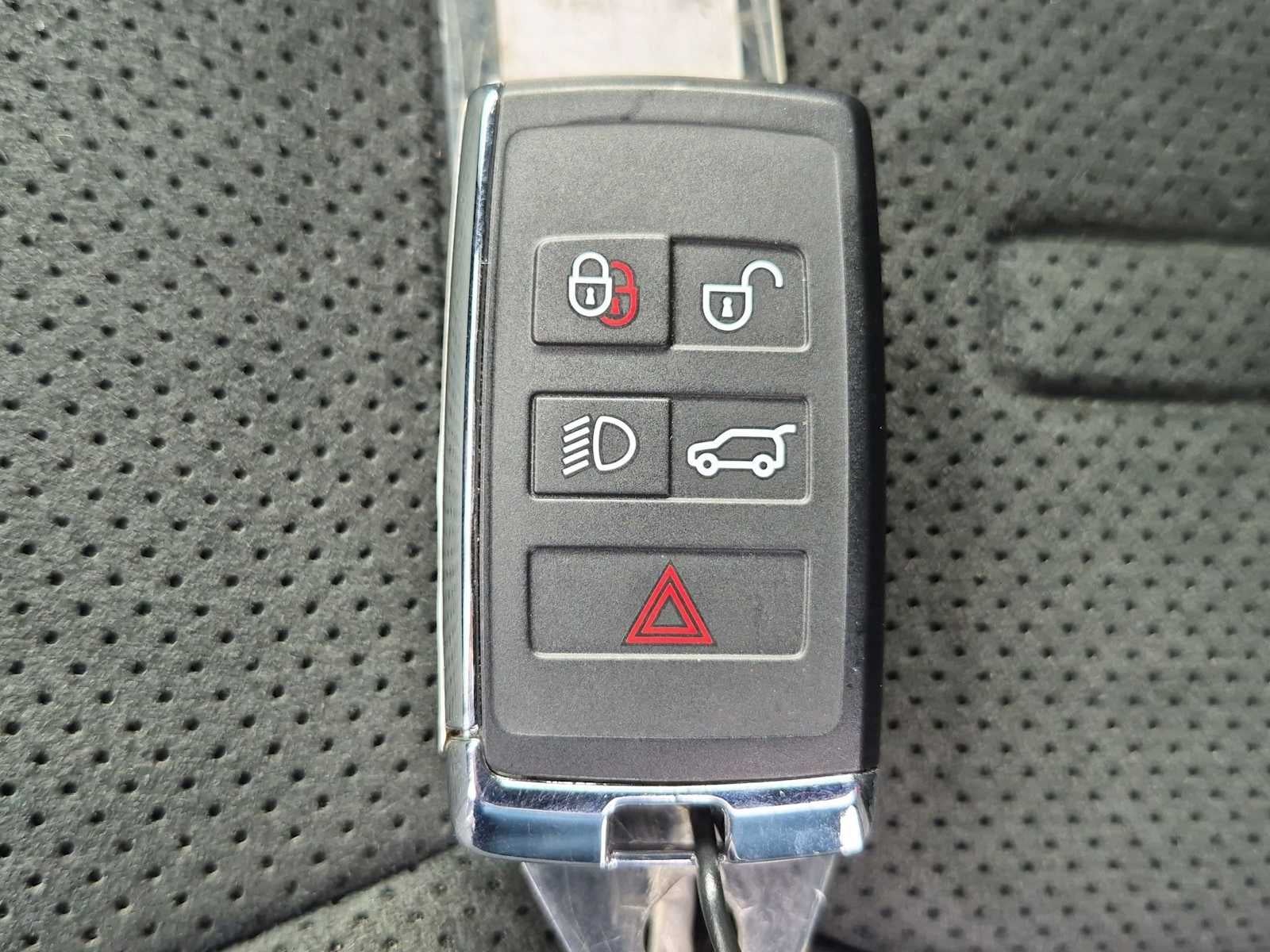 2024 Land Rover Defender Carpathian Edition