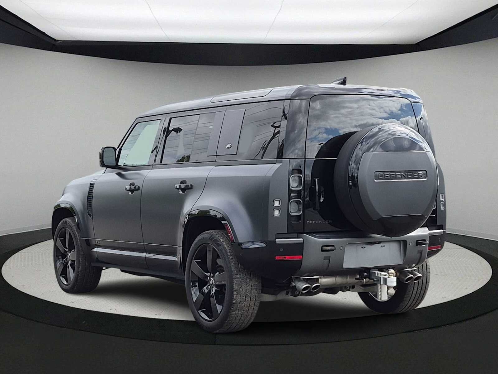 2024 Land Rover Defender Carpathian Edition