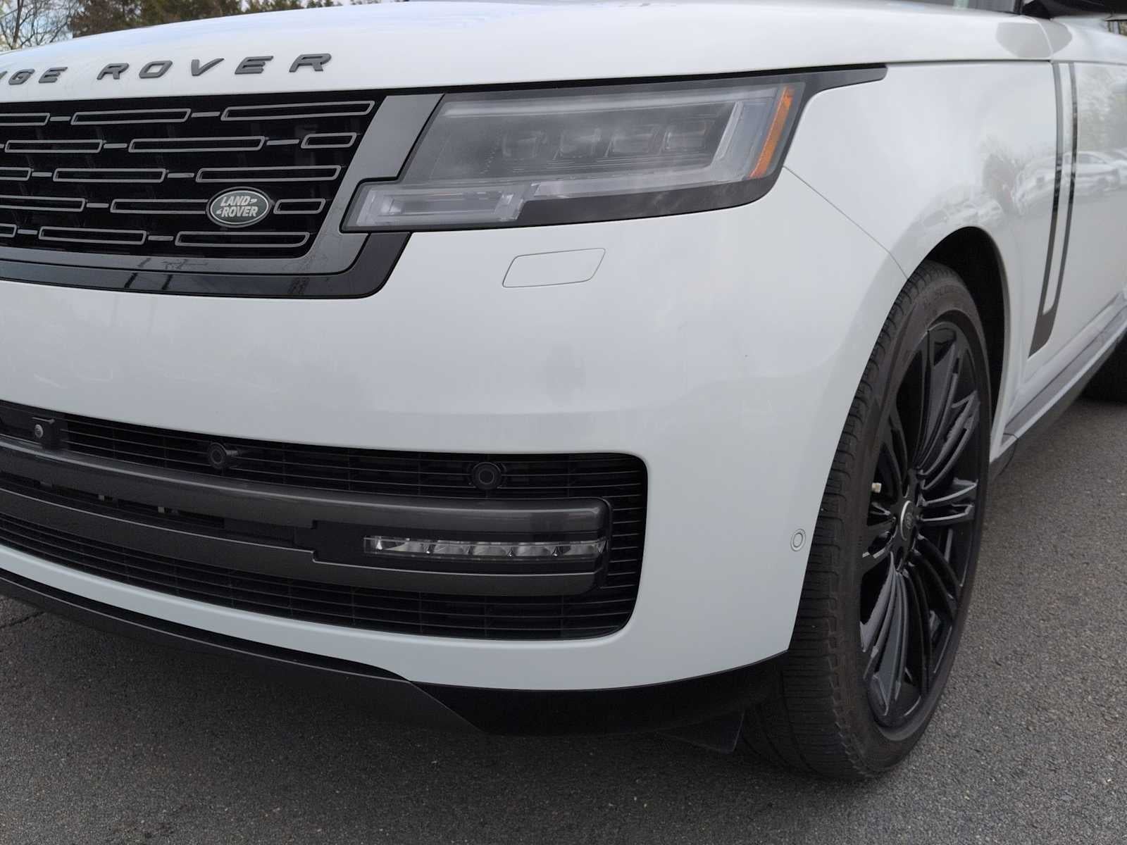 2024 Land Rover Range Rover SE