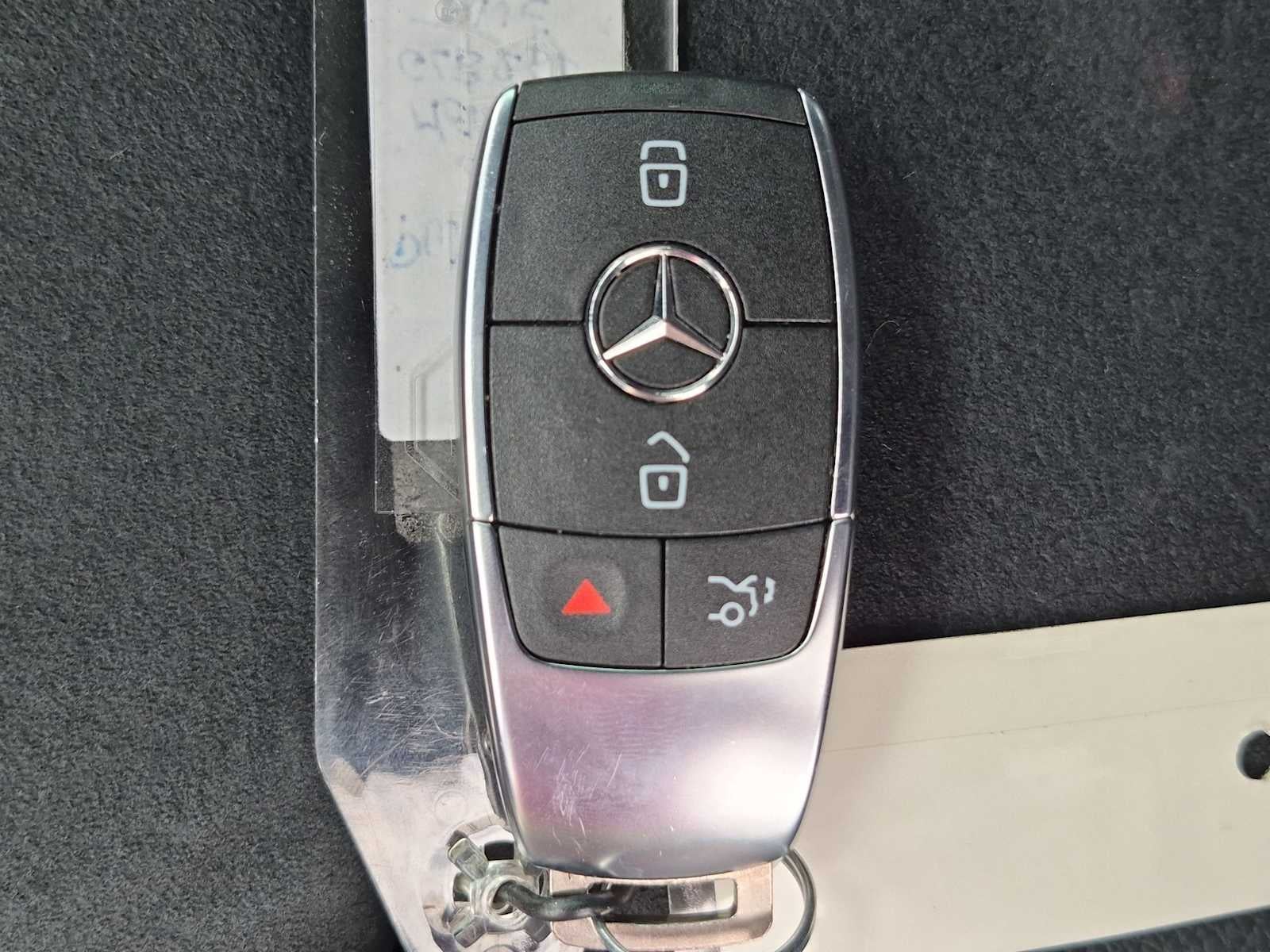 2023 Mercedes-Benz GLB 250 GLB 250