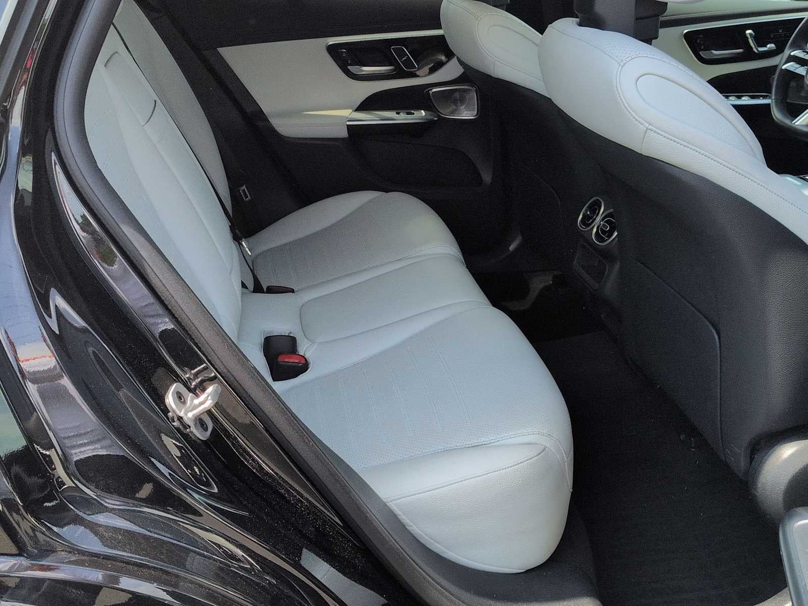 2024 Mercedes-Benz GLC 300 GLC 300