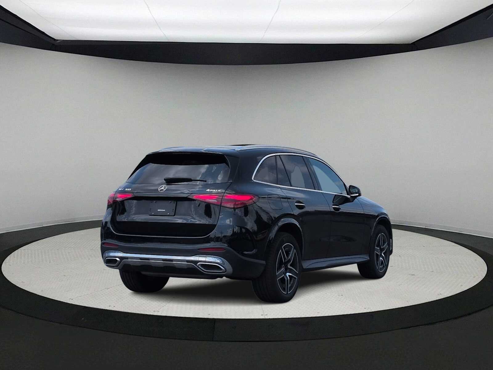 2024 Mercedes-Benz GLC 300 GLC 300