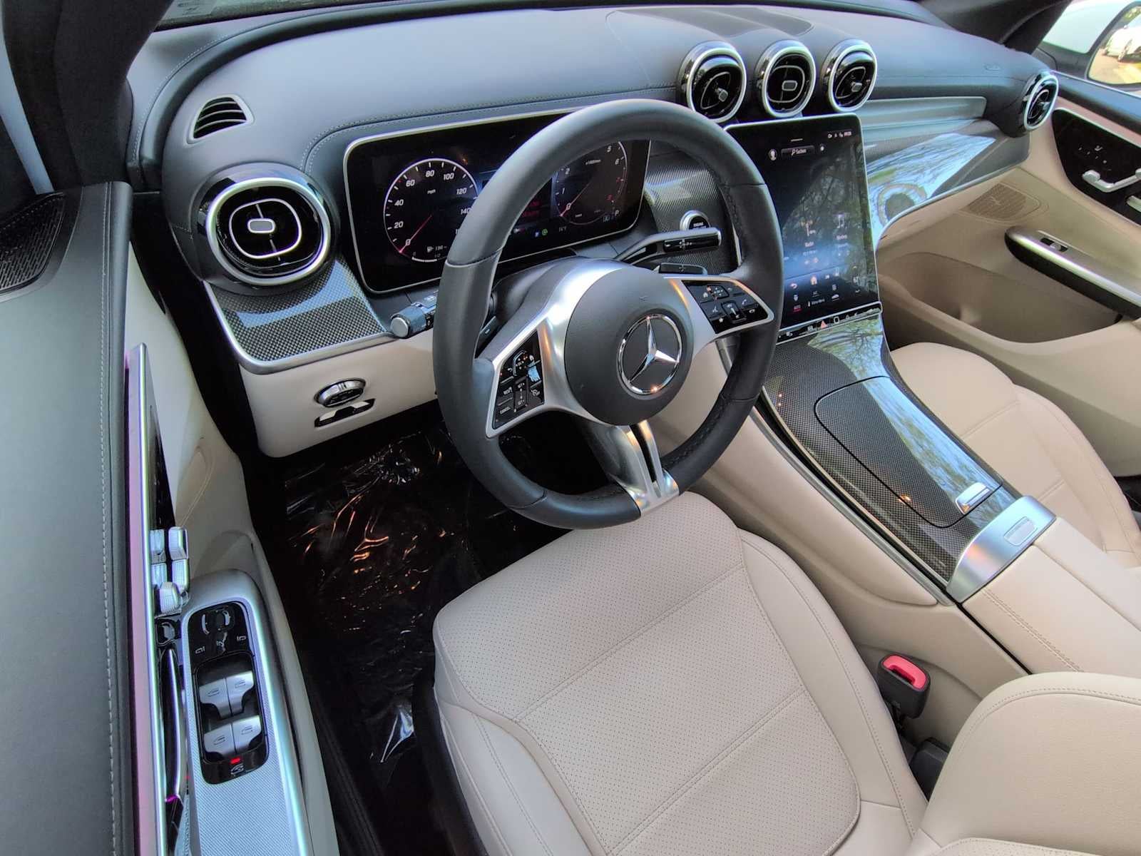 2023 Mercedes-Benz GLC 300 GLC 300