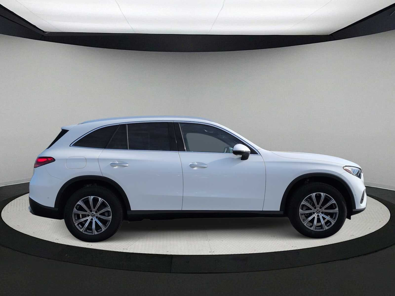 2023 Mercedes-Benz GLC 300 GLC 300
