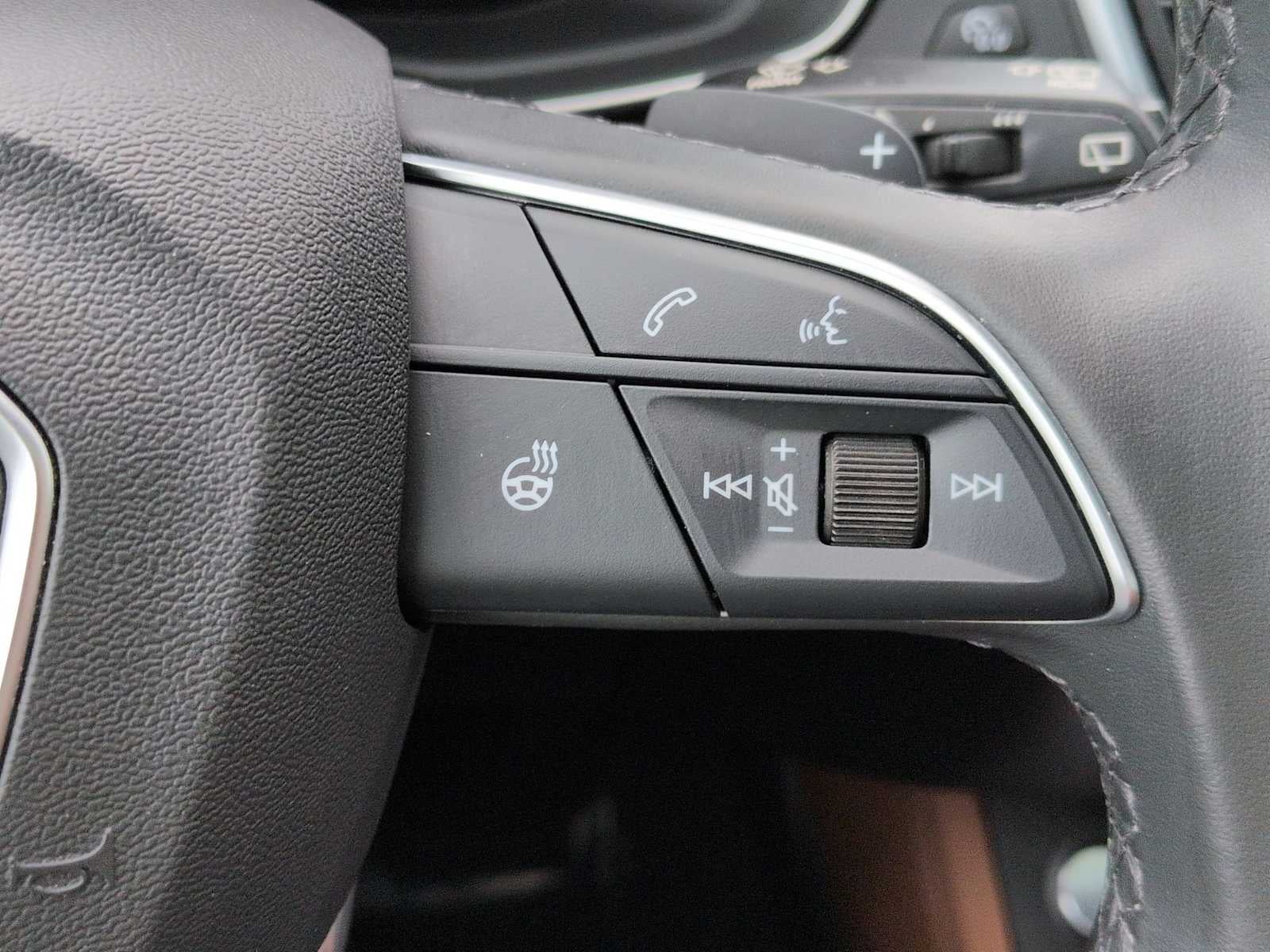 2022 Audi Q5 Sportback S line Premium Plus