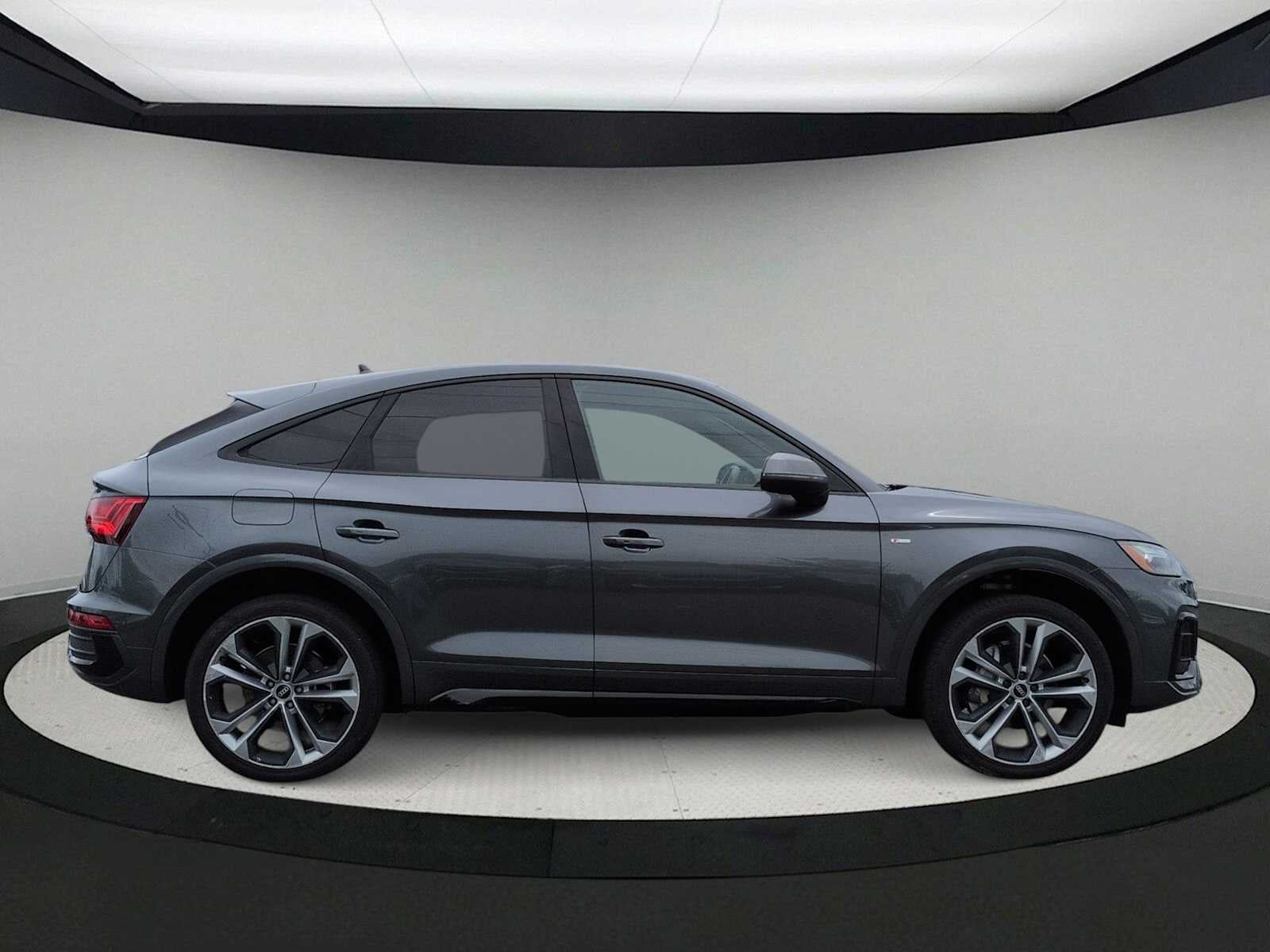 2022 Audi Q5 Sportback S line Premium Plus