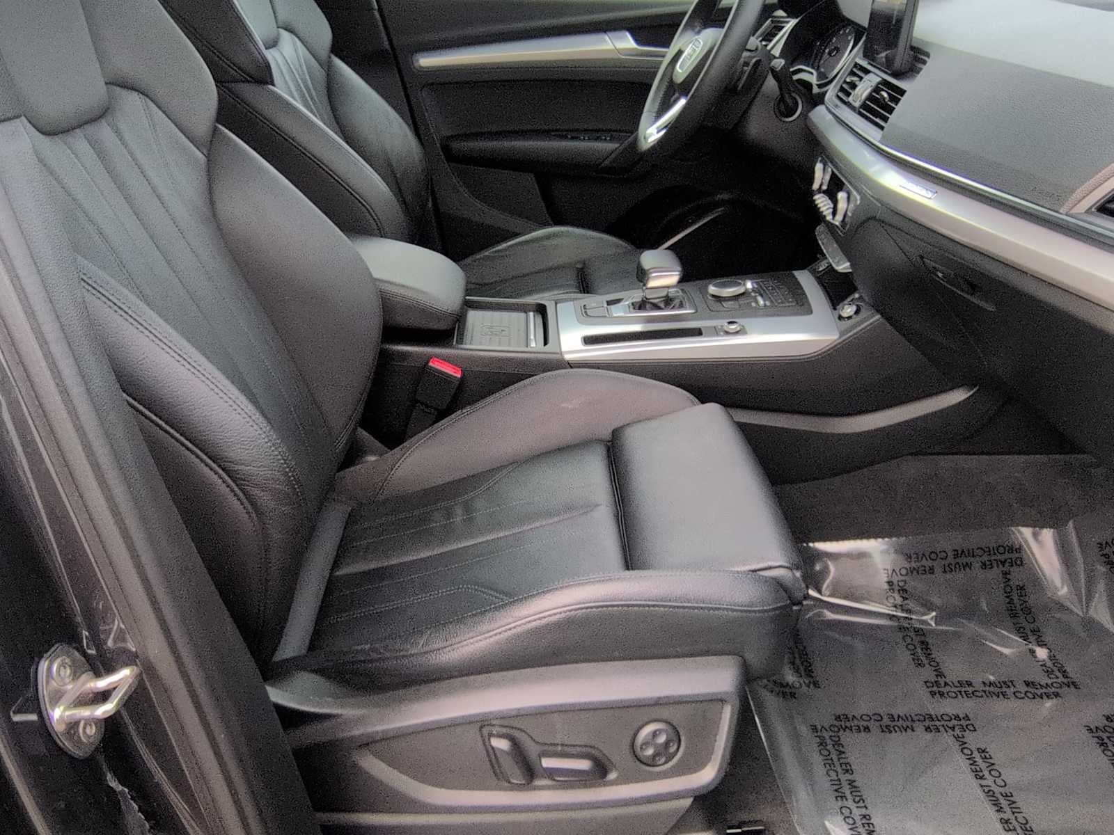 2020 Audi Q5 Titanium Premium