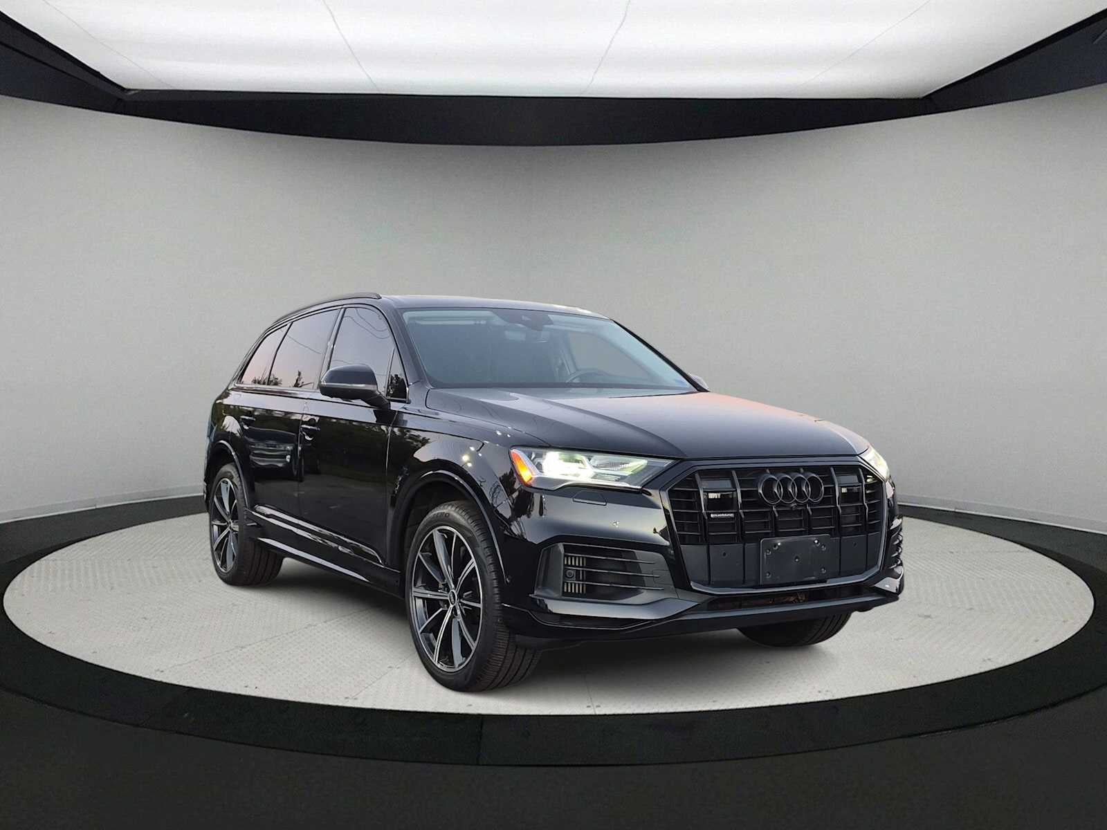 2021 Audi Q7 Premium Plus