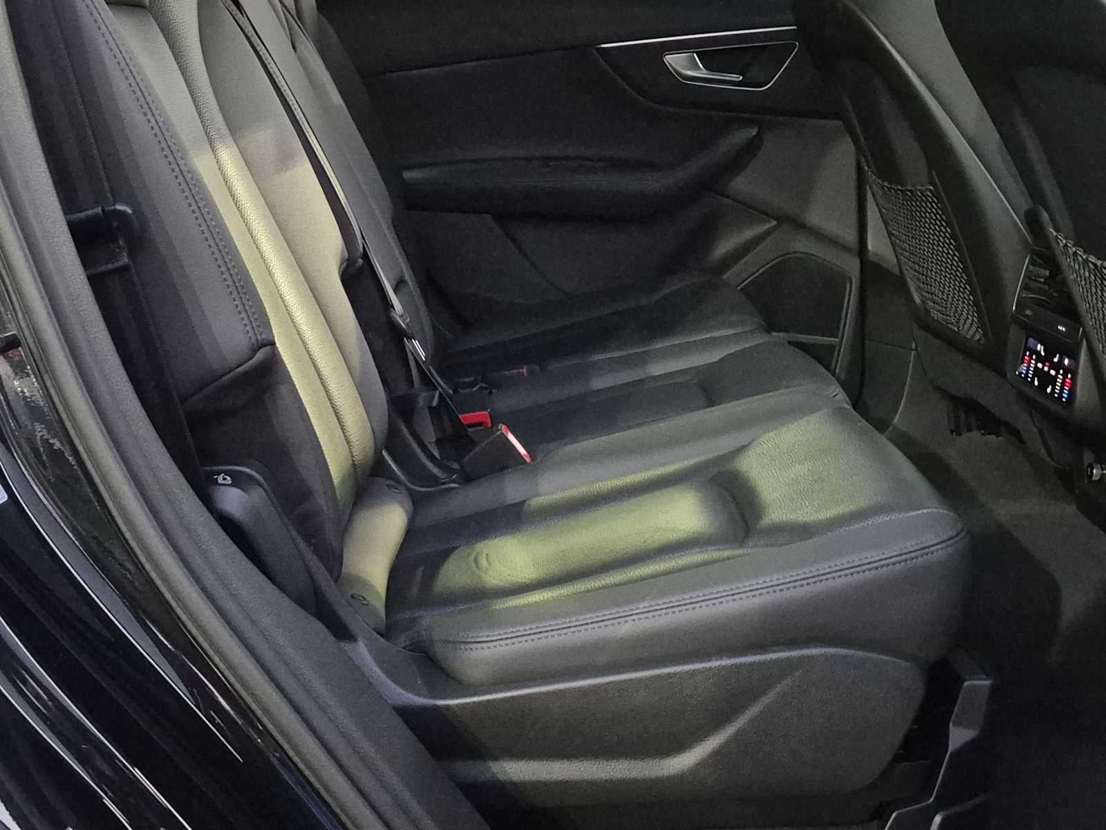 2021 Audi Q7 Premium Plus