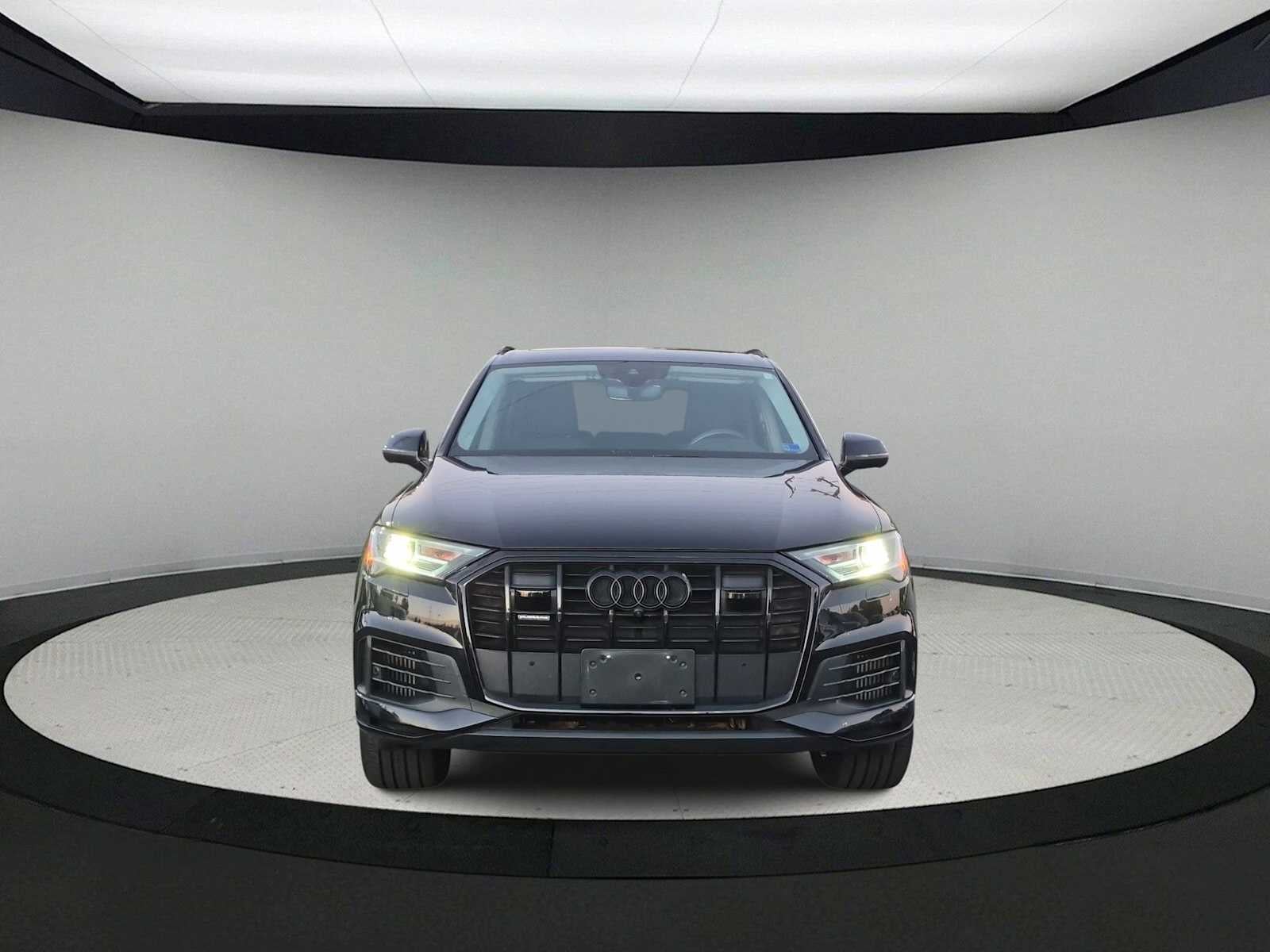 2021 Audi Q7 Premium Plus