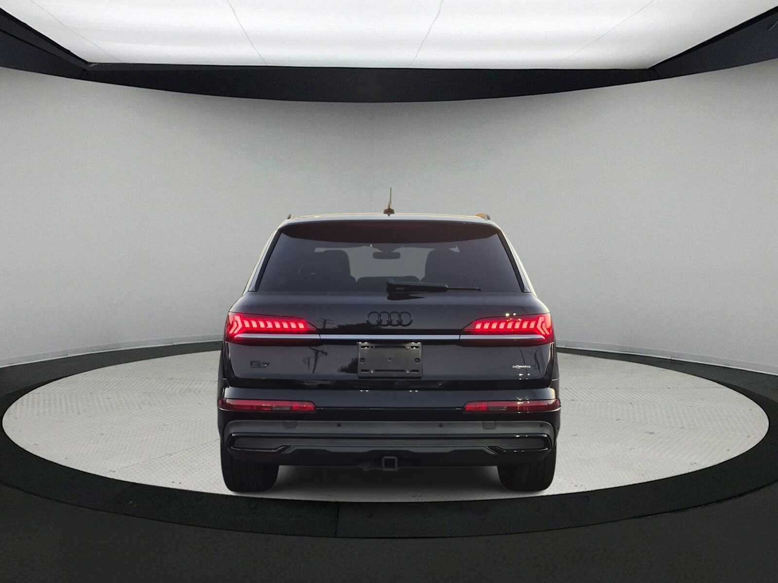 2021 Audi Q7 Premium Plus