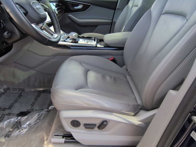 2022 Audi Q7 Premium Plus