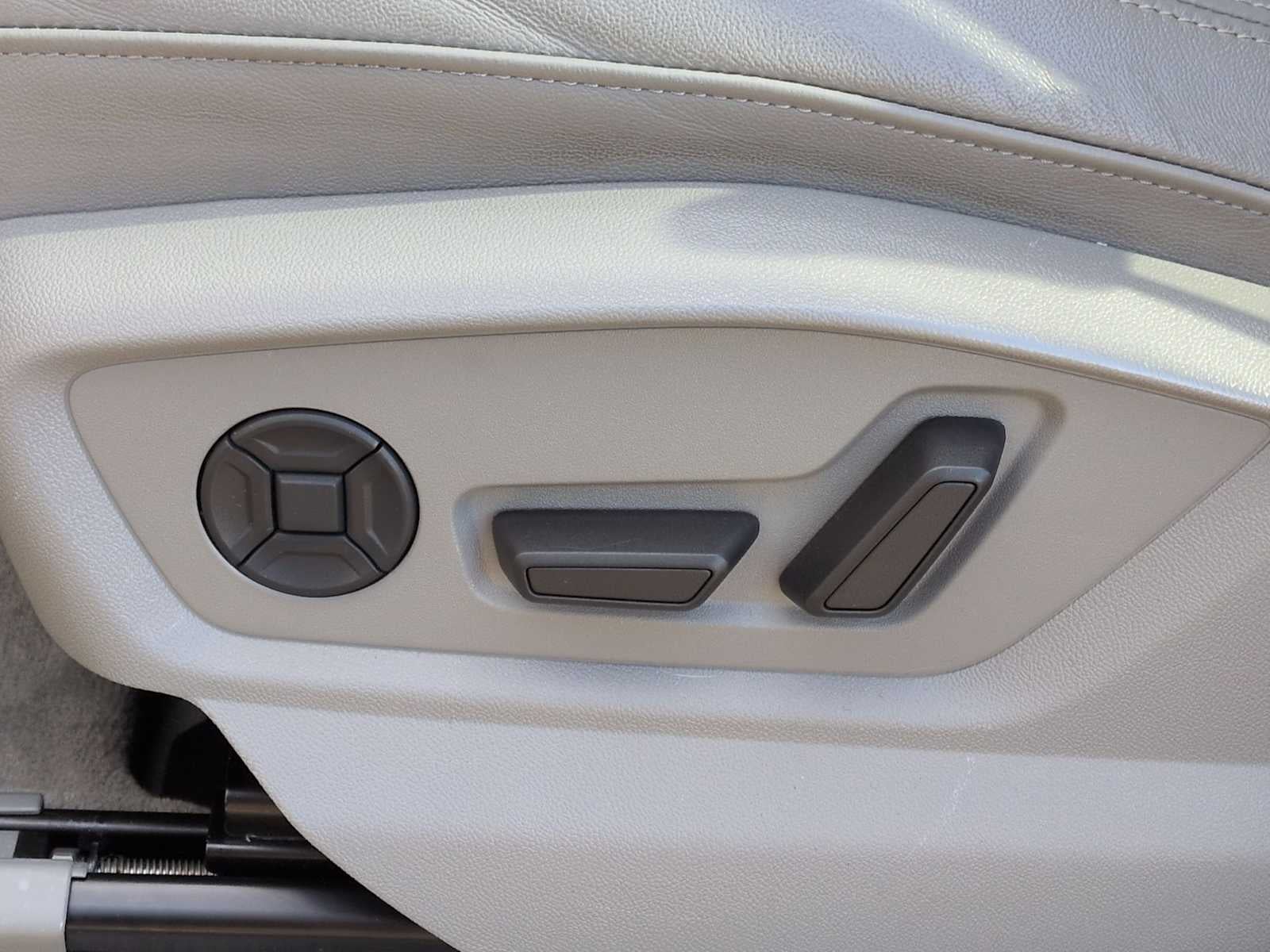 2022 Audi Q7 Premium Plus